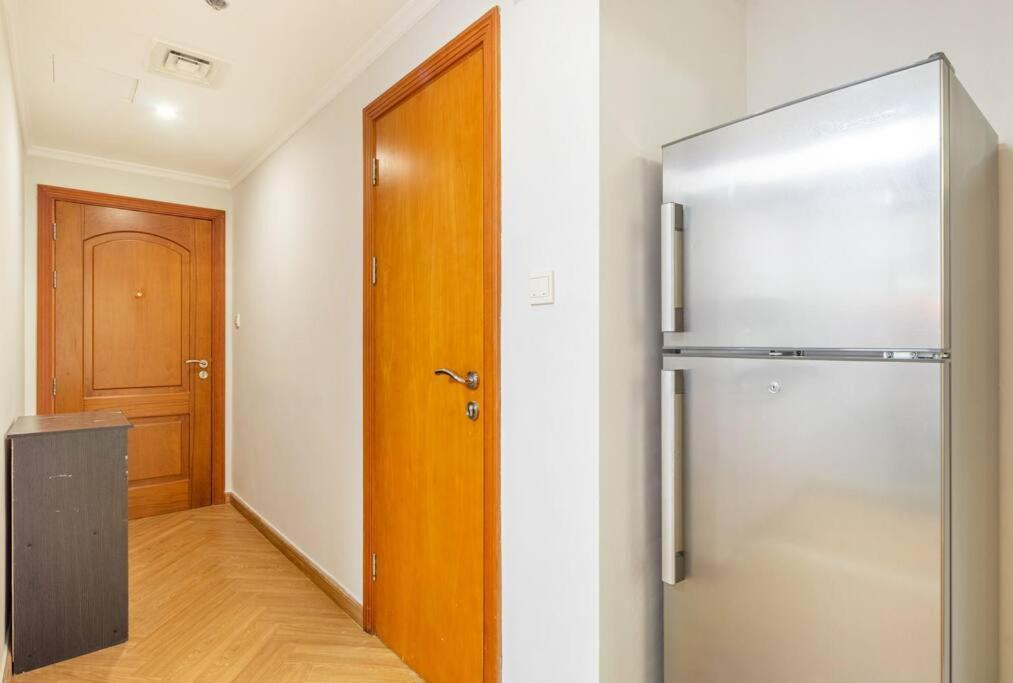Gorgeous 2br With Pool W Wheel View *