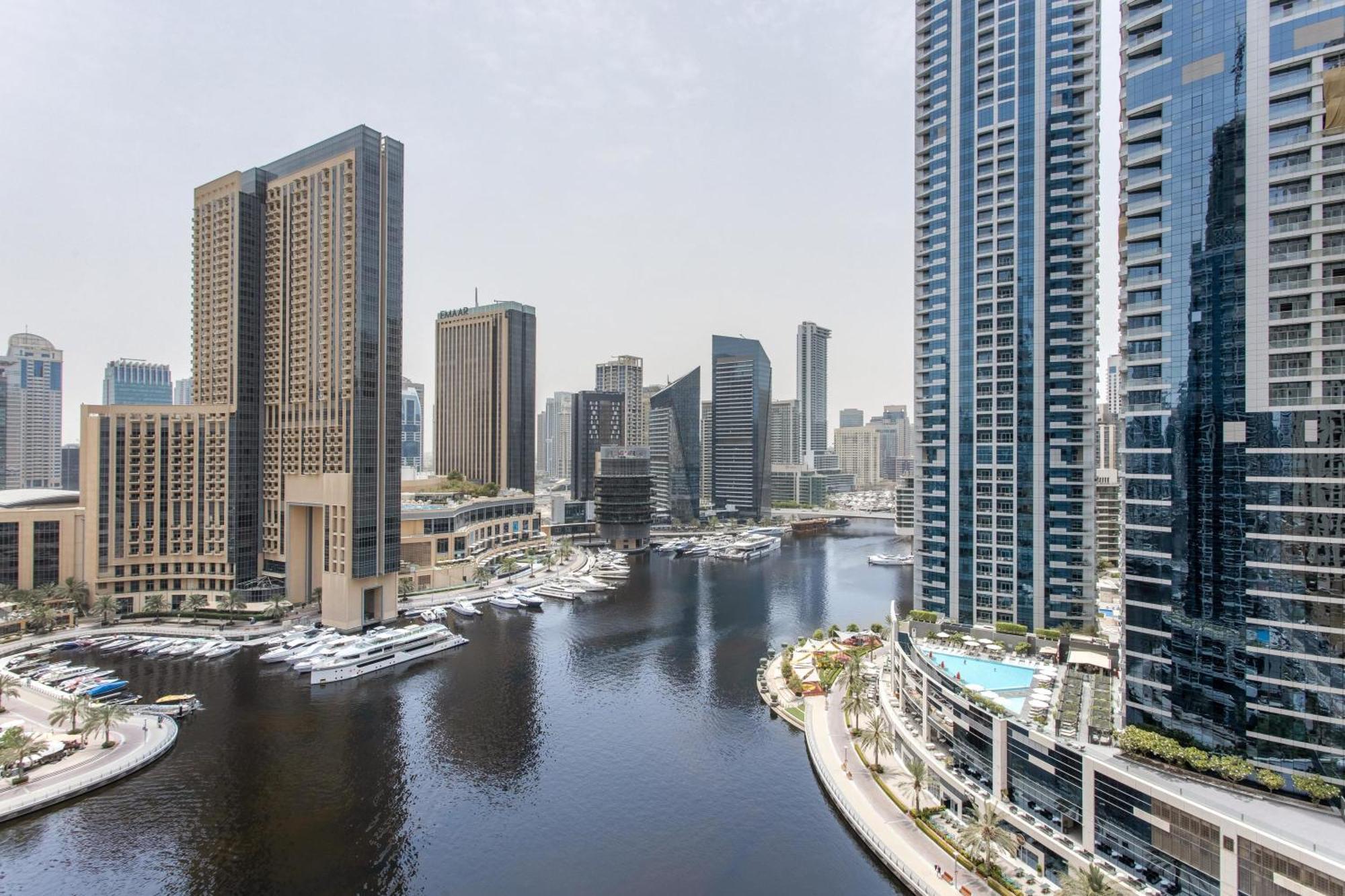 Frank Porter - Continental Tower * Dubai