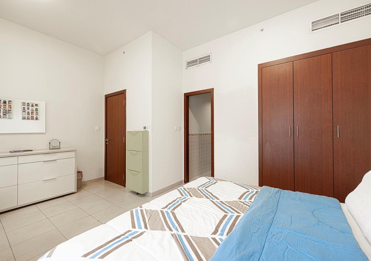 Apartment First Class In Heart Of Jbr, Steps To The - 121 Living *