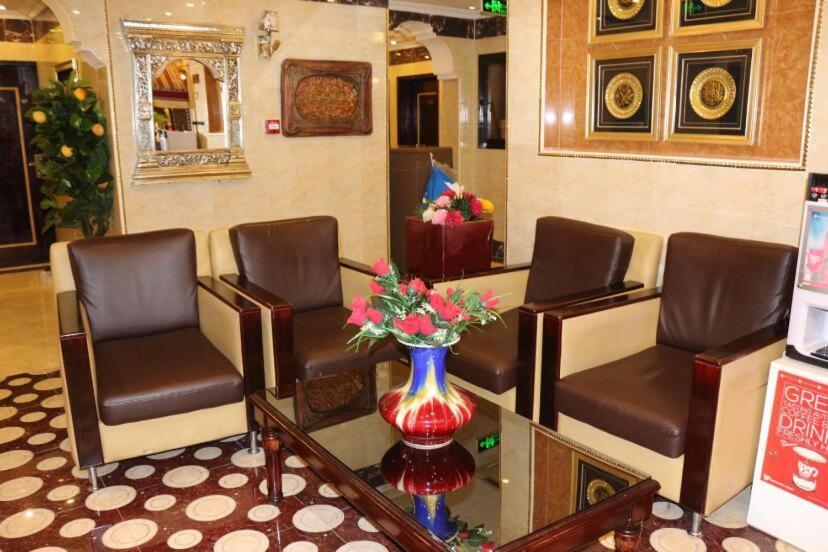 Hotel Grand Sina *