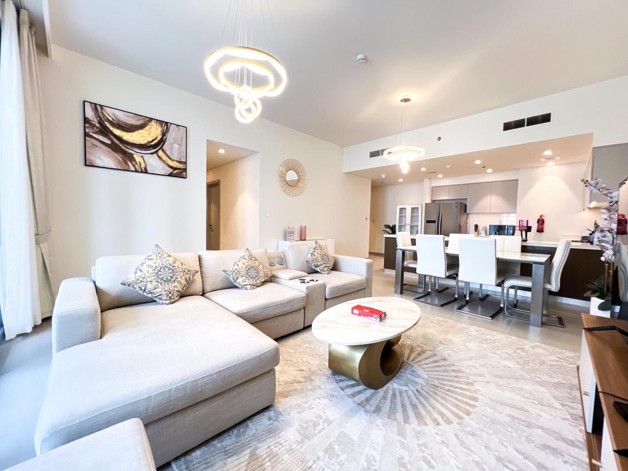 Luxury New 3 Beds Plus Maid Forte Tower Apartment *