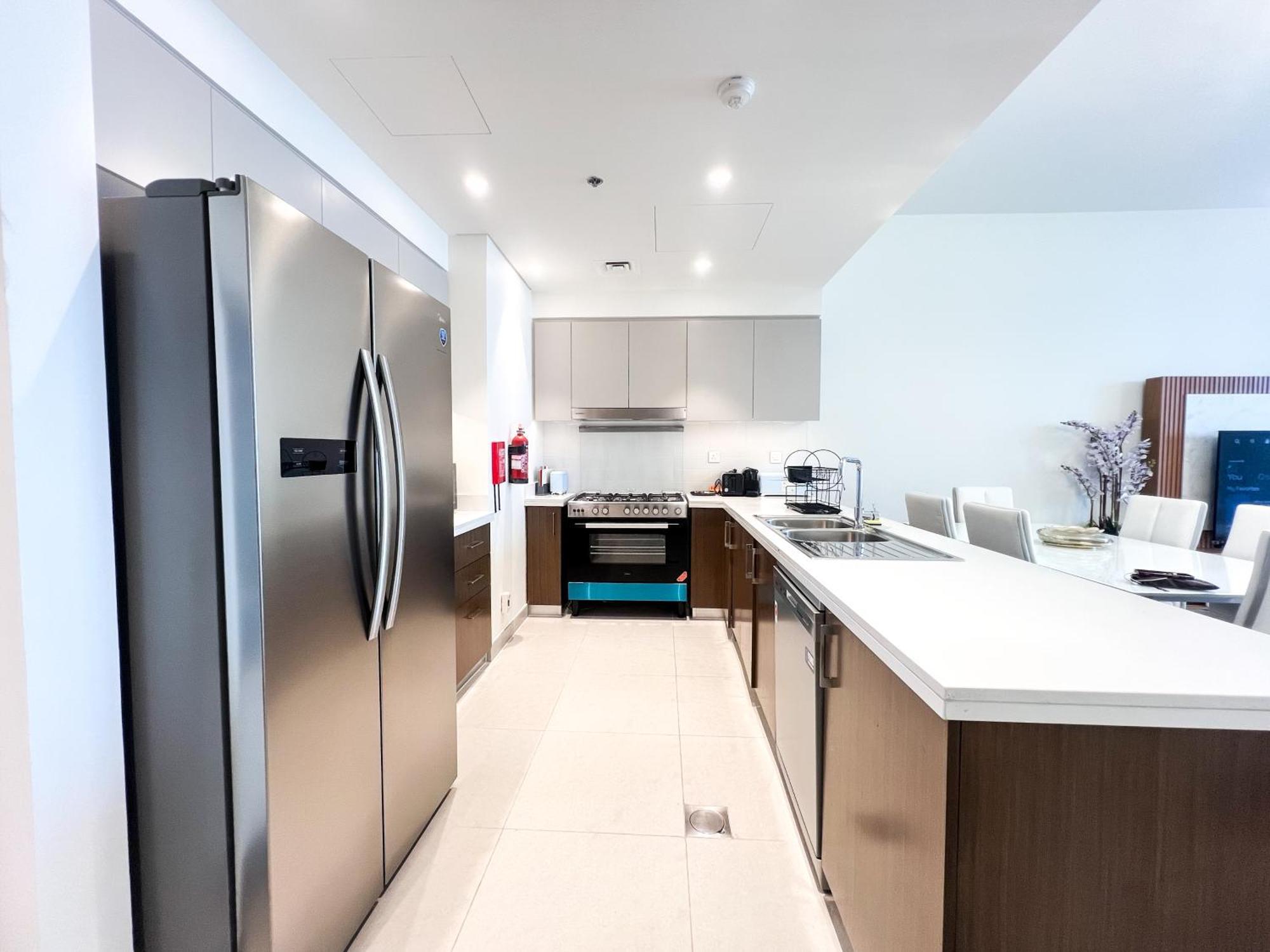 Luxury New 3 Beds Plus Maid Forte Tower Dubai