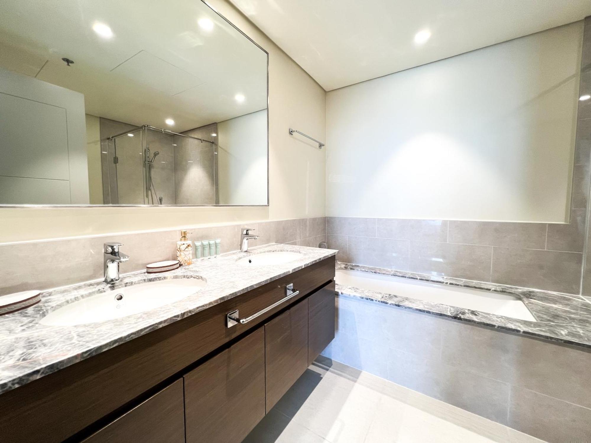 Luxury New 3 Beds Plus Maid Forte Tower *