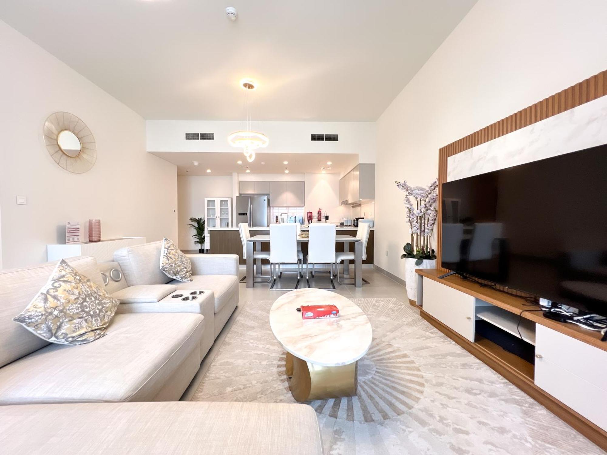 Luxury New 3 Beds Plus Maid Forte Tower Apartment *