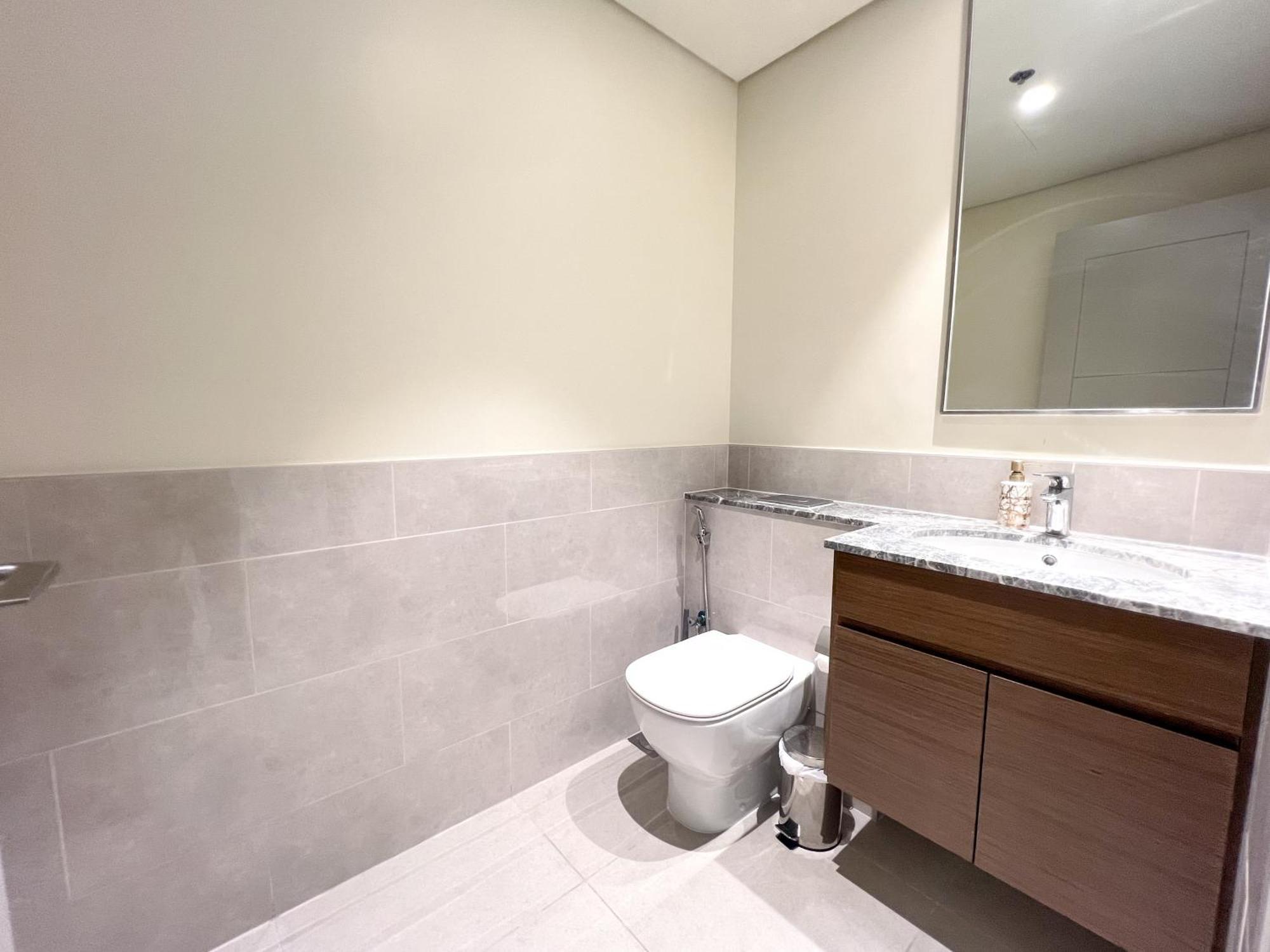Luxury New 3 Beds Plus Maid Forte Tower Apartment Dubai