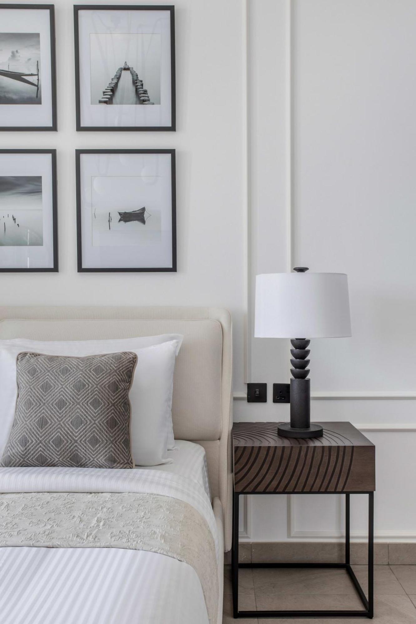 Frank Porter - Dt1 Tower Apartment