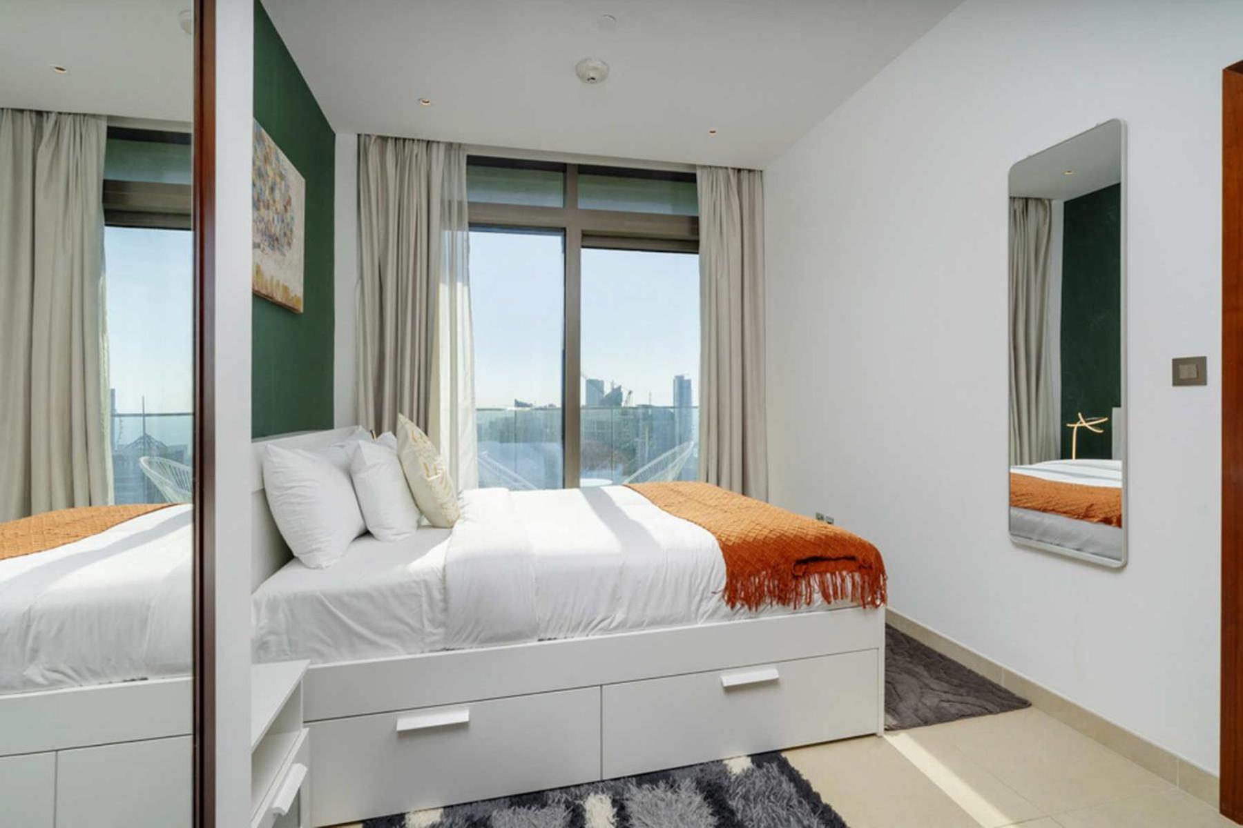 Stunning 1bed High Floor Marina View * Dubai