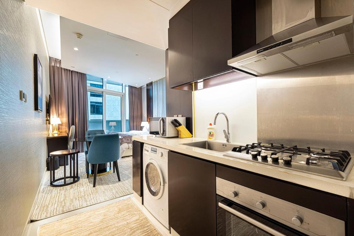 Apartment Stylish In Heart Downtown Next Mall *