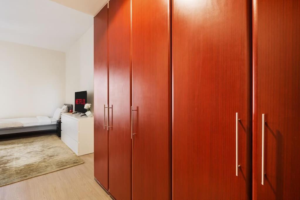 Apartment Luxury 1 Bedroom In Jbr With Access *