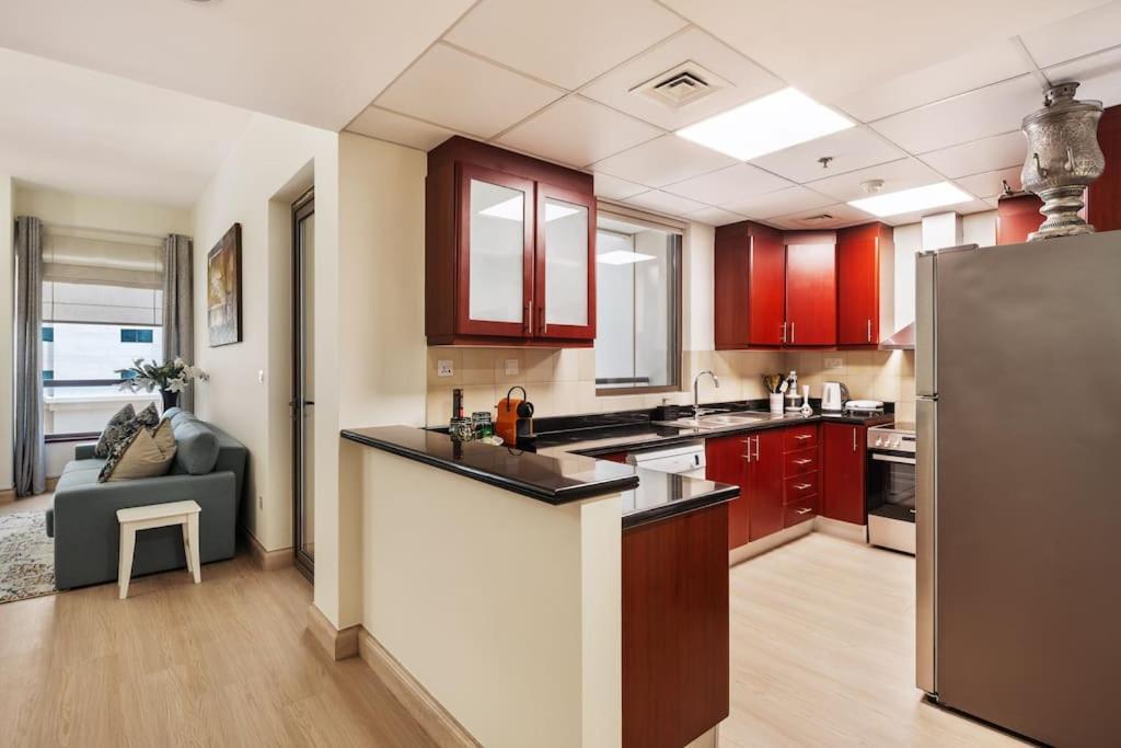 Luxury 1 Bedroom In Jbr With Access Apartment Dubai