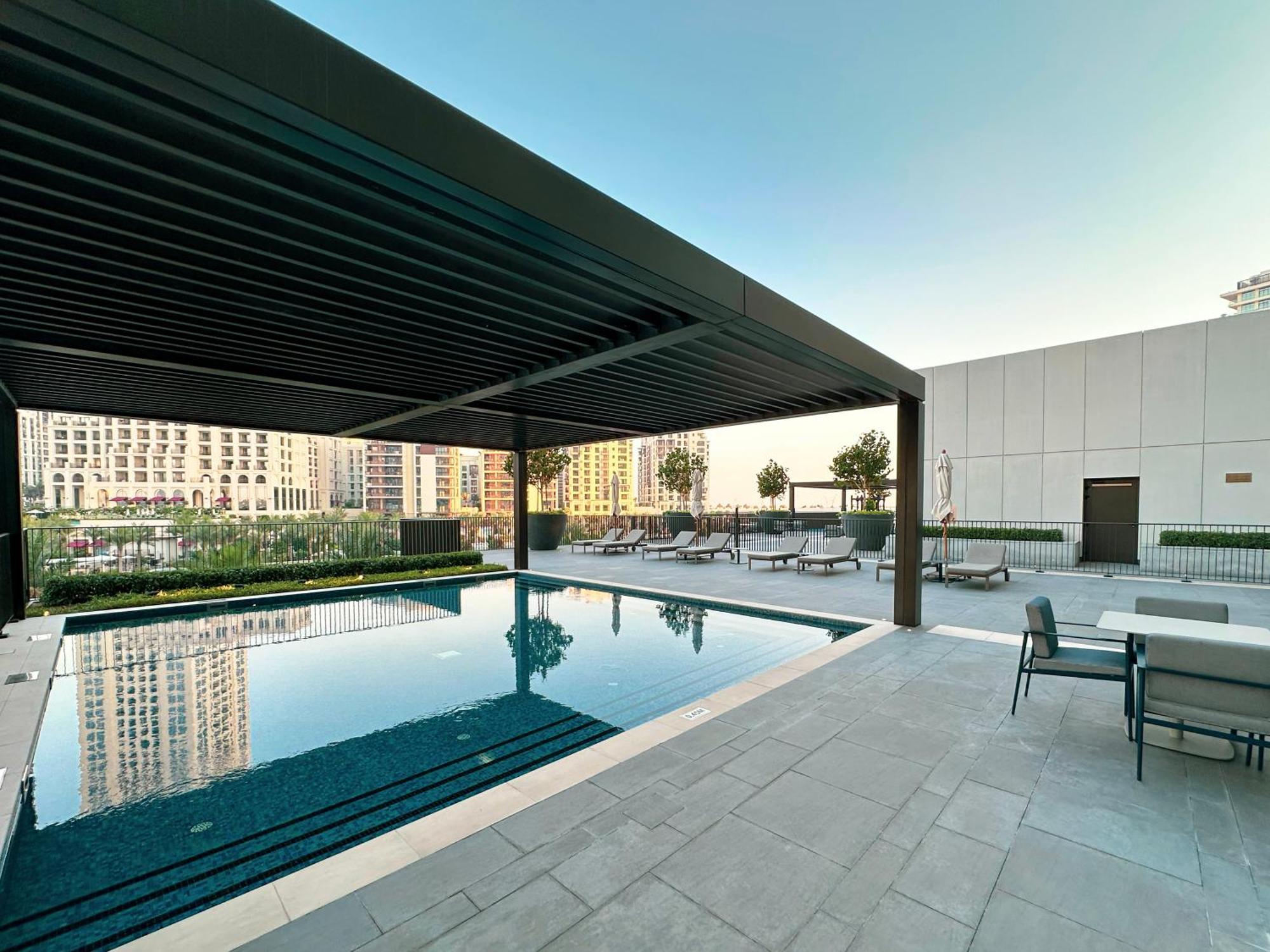 Elegant 1br With Skyline View In Creek Harbour