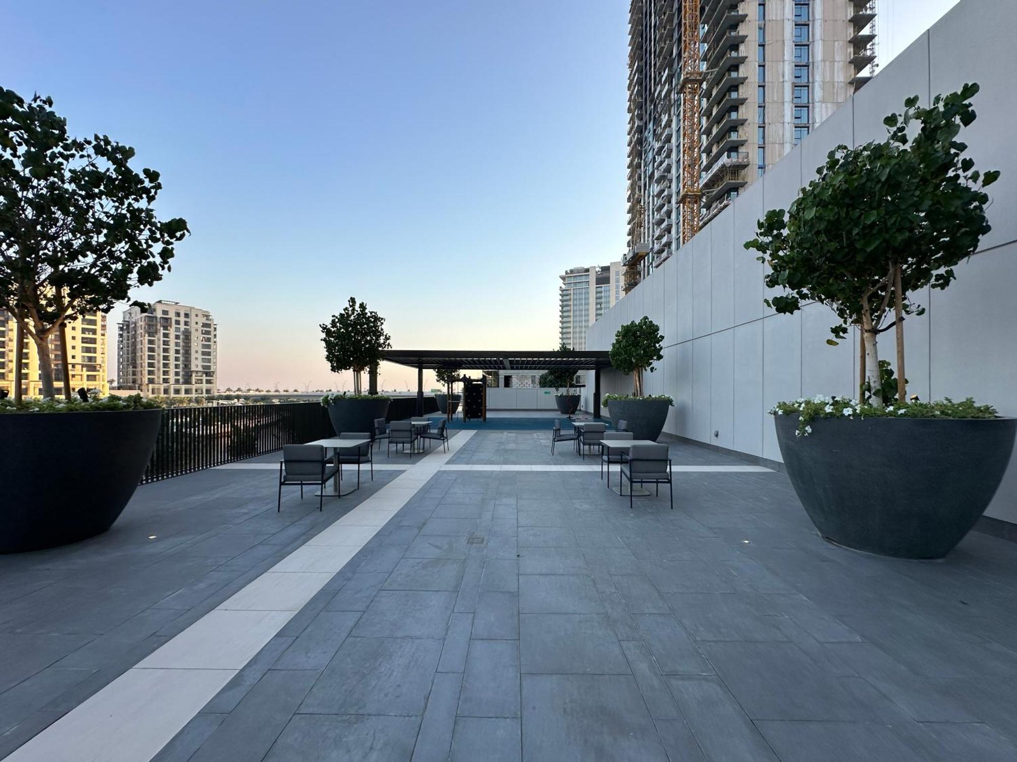 Elegant 1br With Skyline View In Creek Harbour