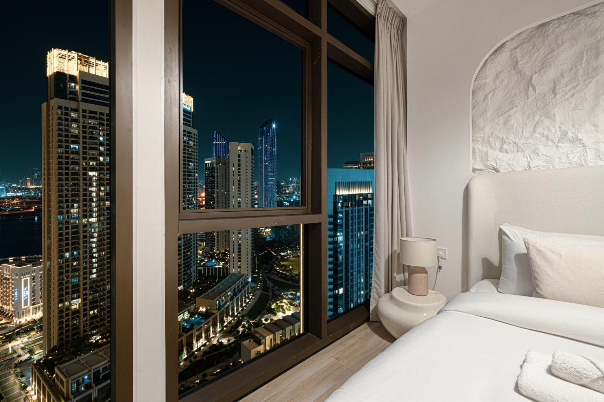 Elegant 1br With Skyline View In Creek Harbour *