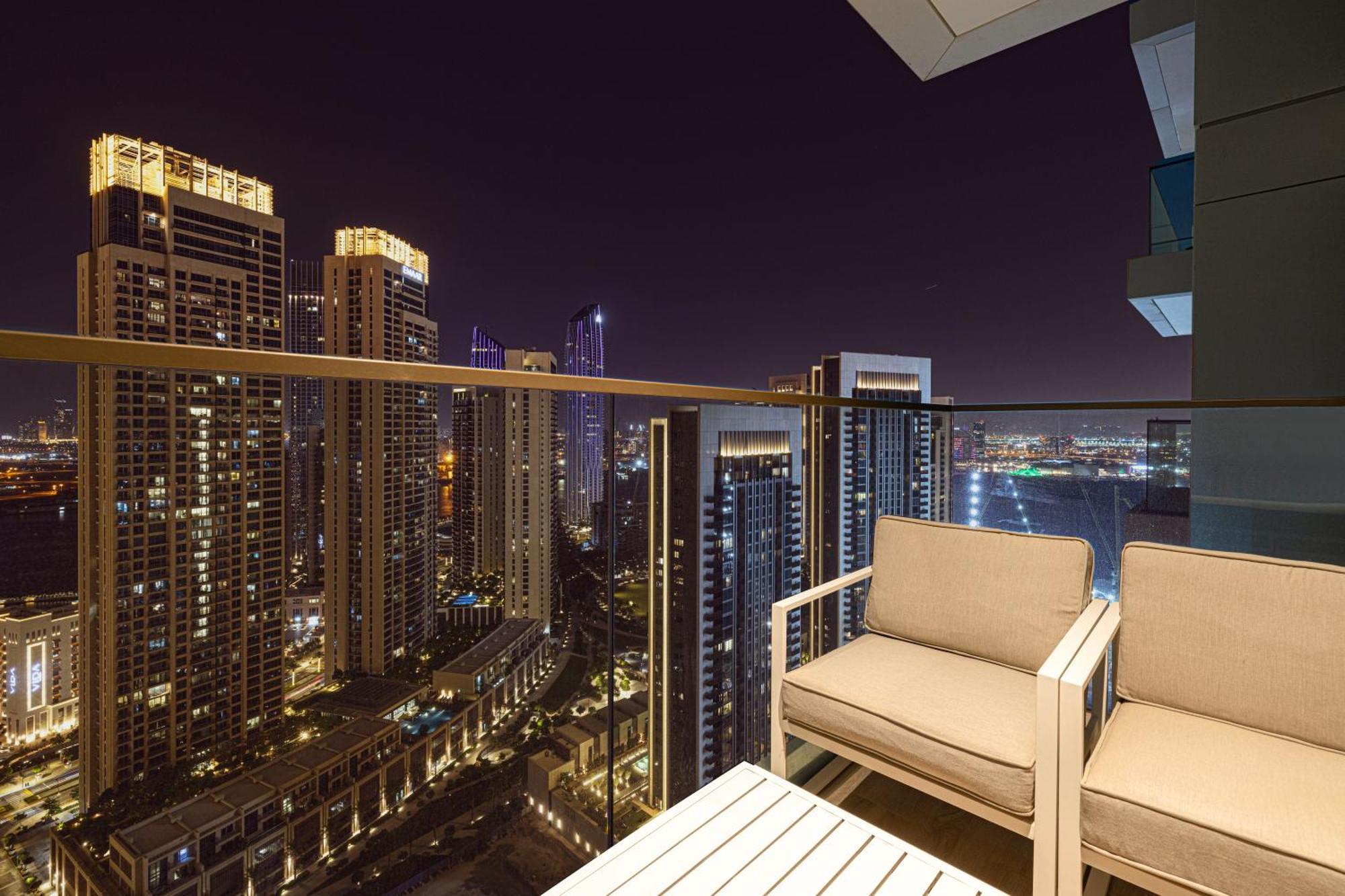 Elegant 1br With Skyline View In Creek Harbour Apartment *