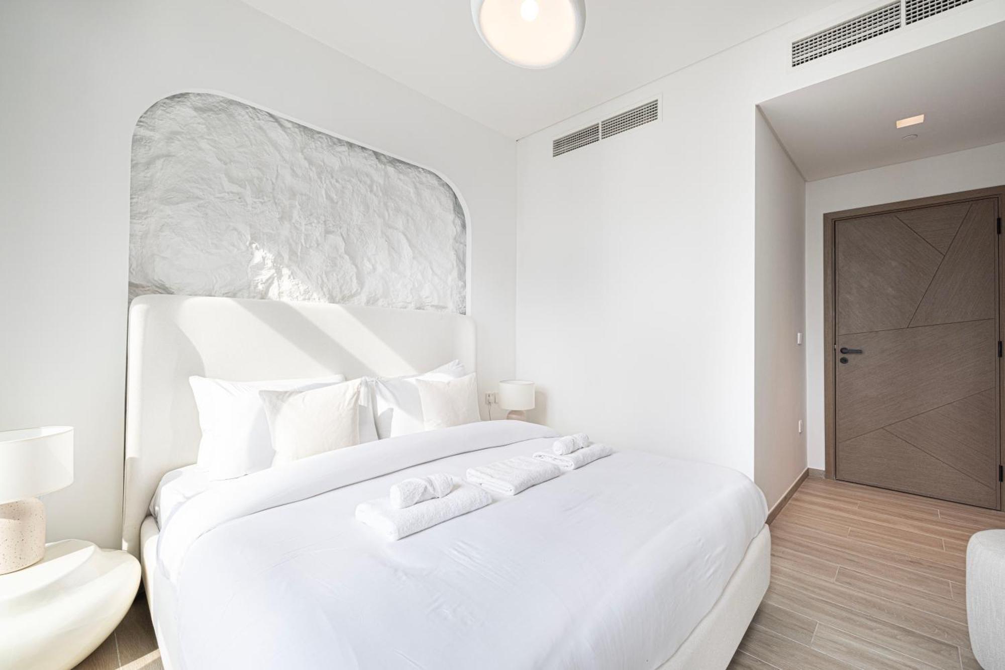Apartment Elegant 1br With Skyline View In Creek Harbour *