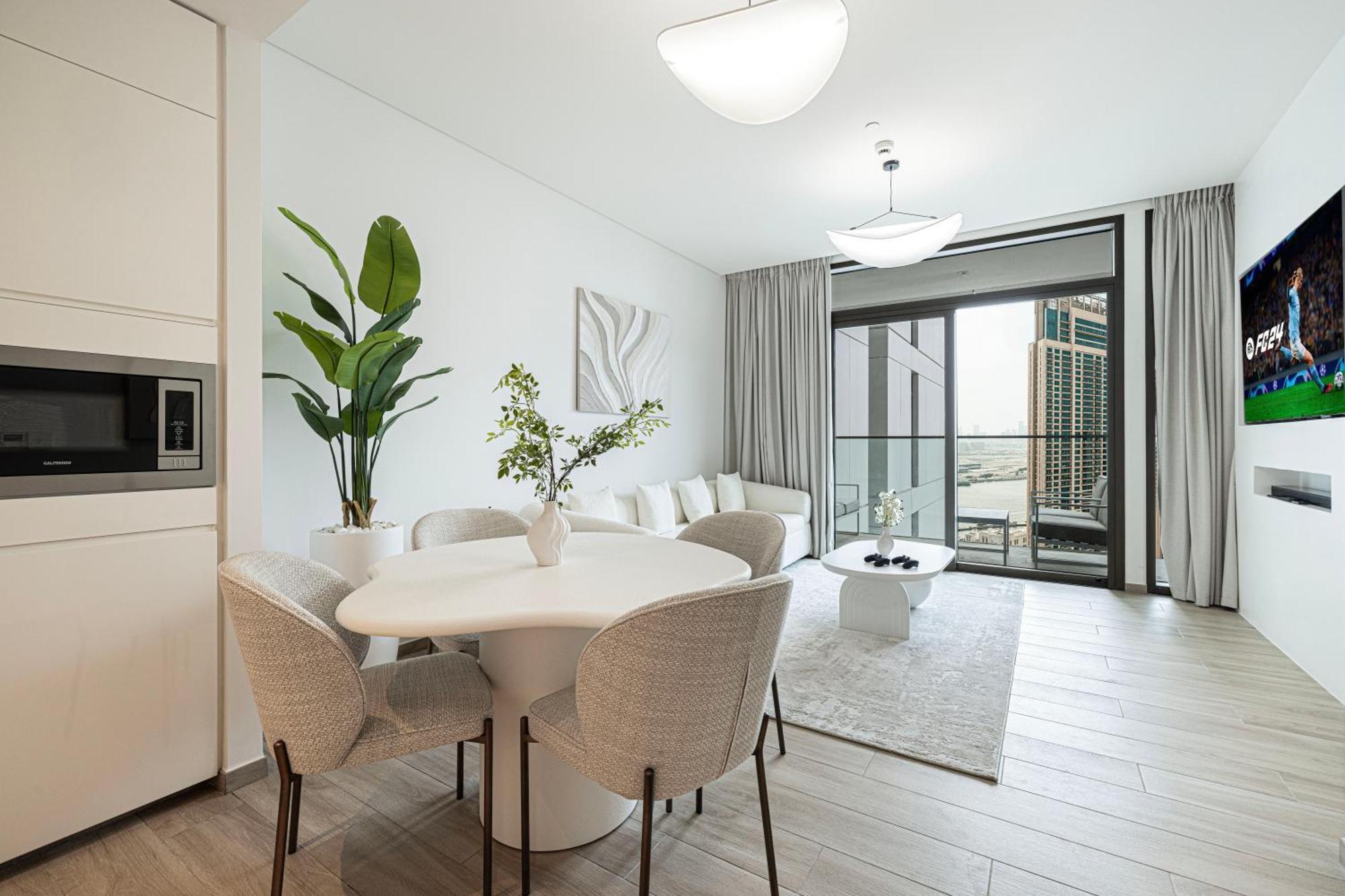 Elegant 1br With Skyline View In Creek Harbour Apartment