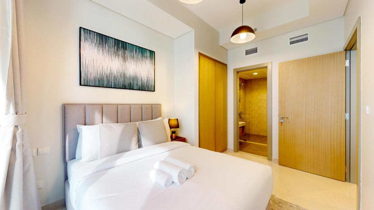 Aykon 2 - Vibrant Two Bedroom *