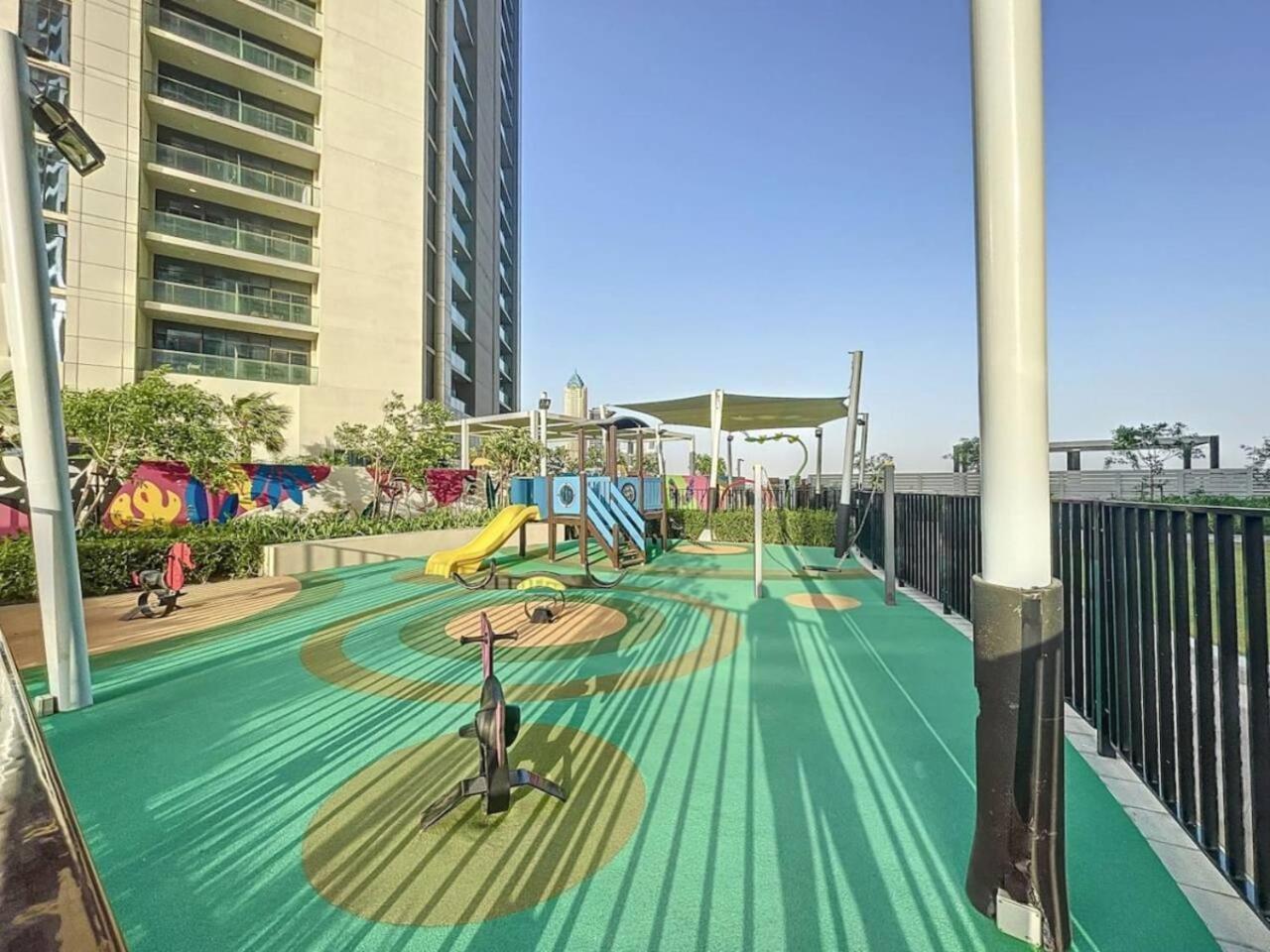 Aykon 2 - Vibrant Two Bedroom