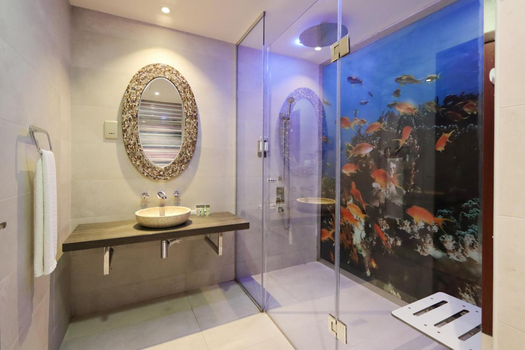 Upgraded With Full Sea View Rimal 5 - Entire 4 Bedroom - Access Apartment