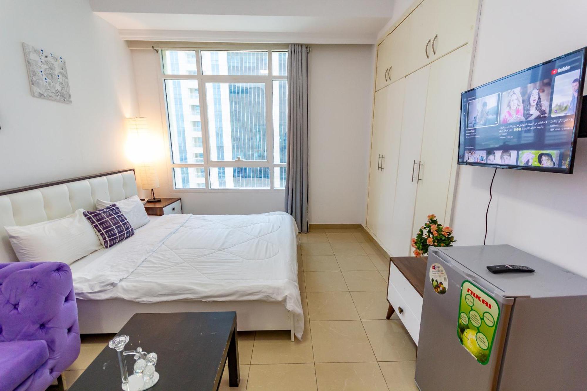 Spacious For Girls In Marina فتيات فقط Apartment Dubai