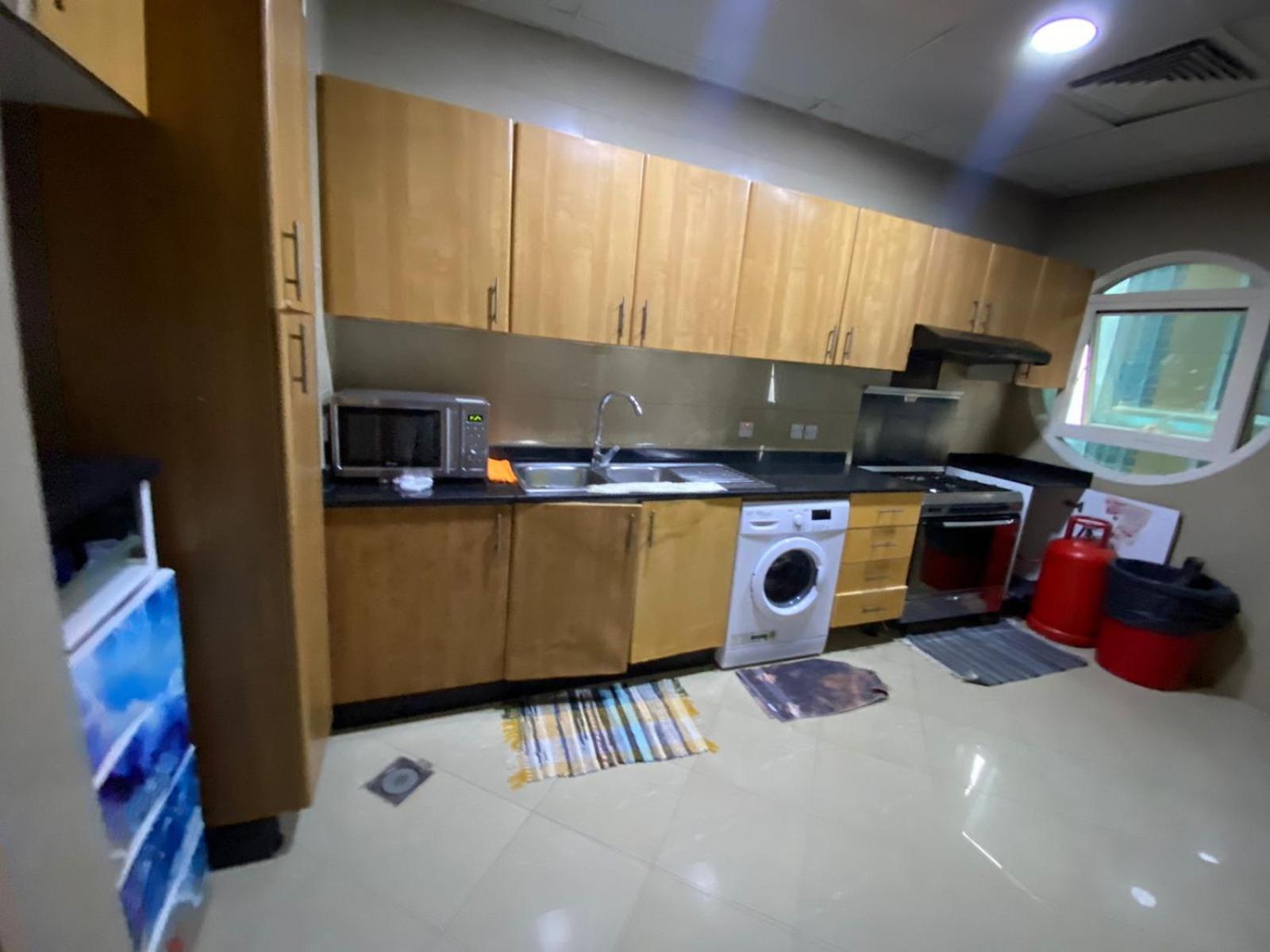 Spacious For Girls In Marina فتيات فقط *