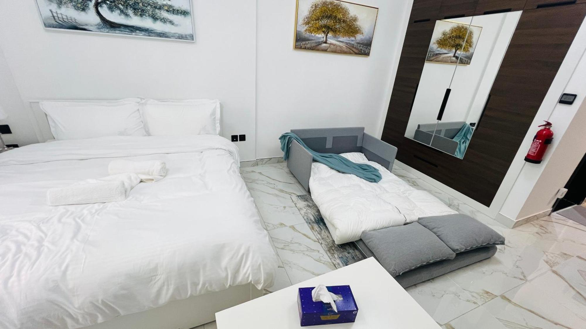 Olivz Furnished Cozy Apartment Dubai