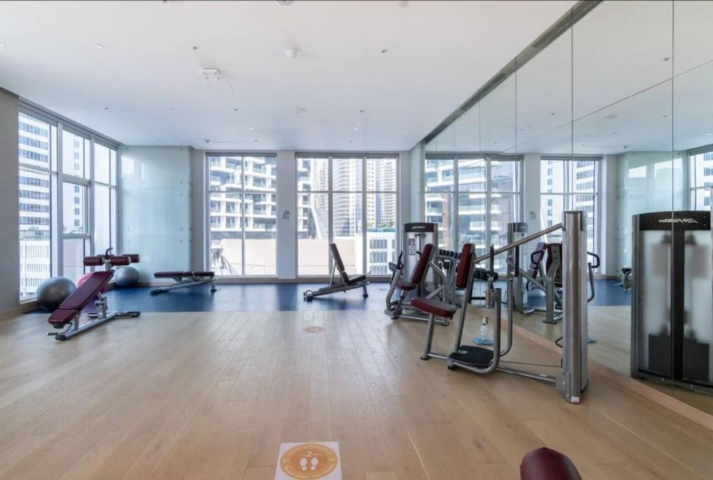 Oraya - Upgraded 2br In Prive Maison, Canal View Apartment *