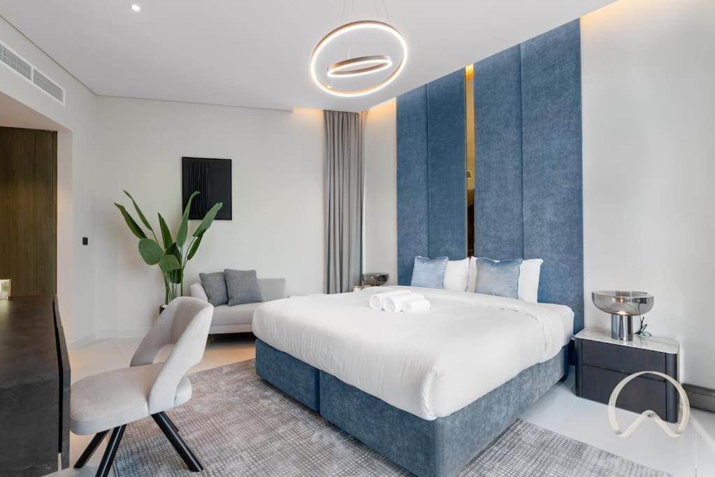 Oraya - Upgraded 2br In Prive Maison, Canal View * Dubai