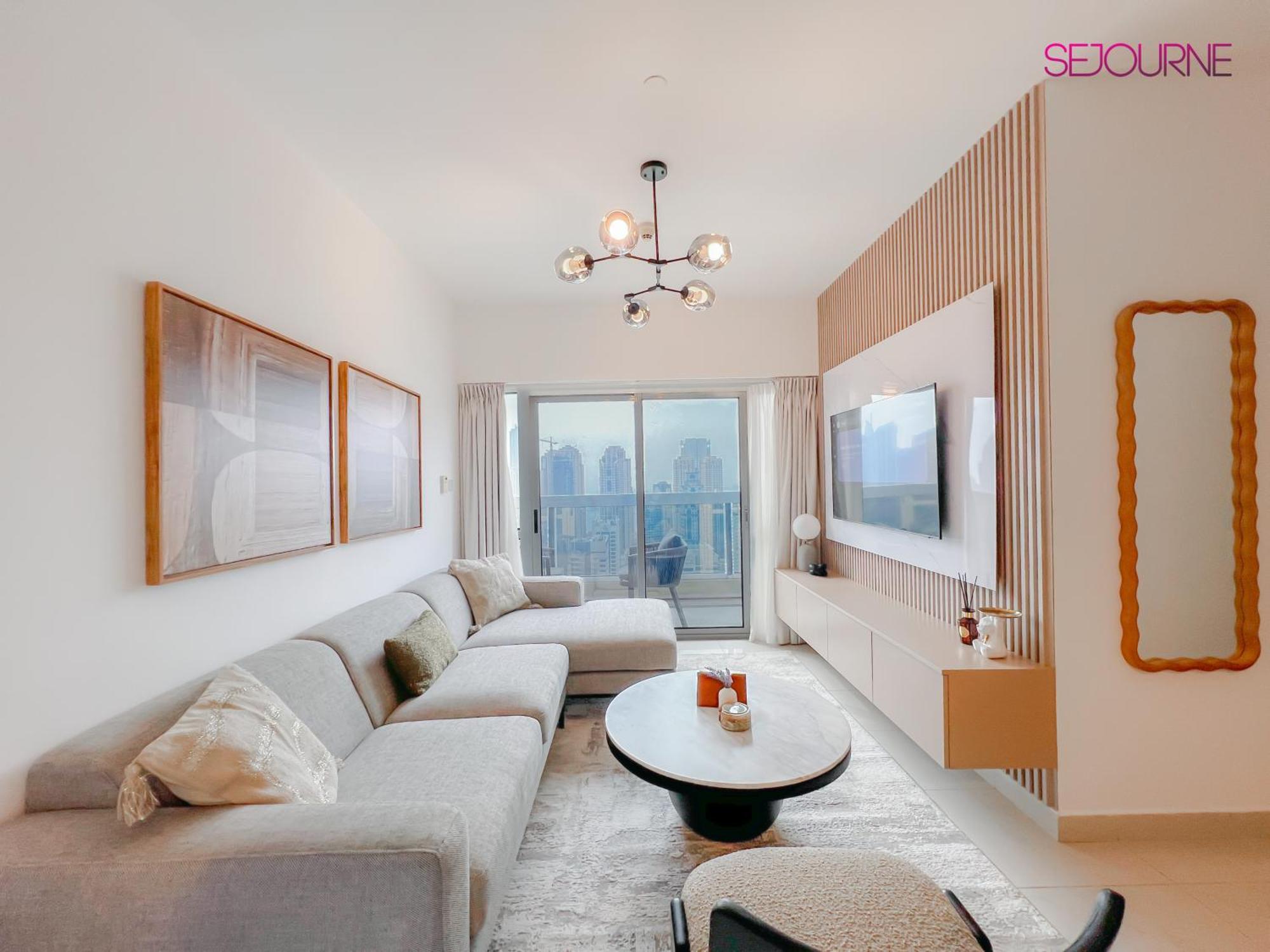 Luxurious 2br In Gate 1 Apartment