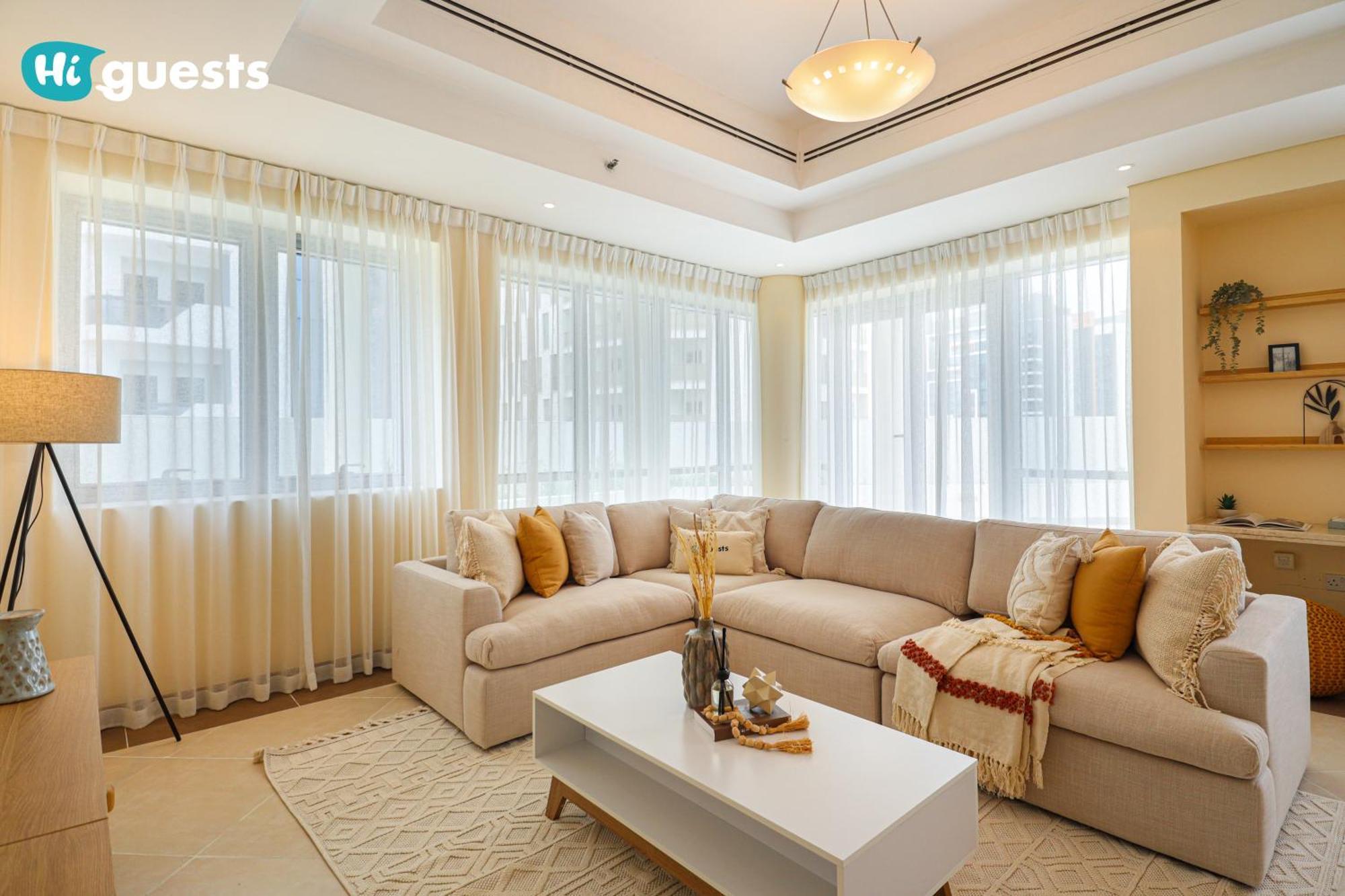 Higuests - Elegant Family Retreat In Dubai's Deira 3br Oasis Apartment *