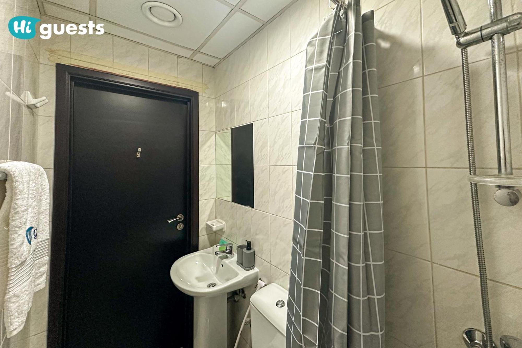 Apartment Higuests - Elegant Family Retreat In Dubai's Deira 3br Oasis *