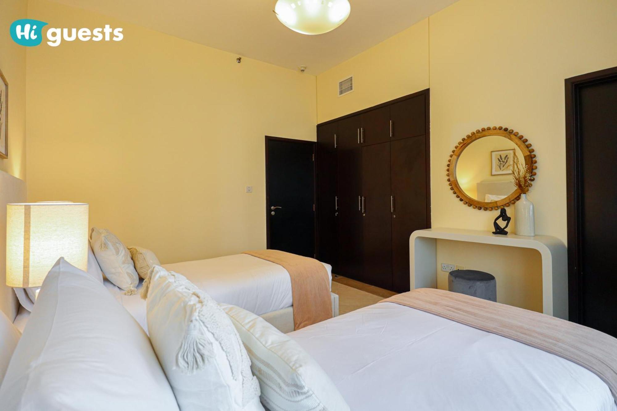 Higuests - Elegant Family Retreat In Dubai's Deira 3br Oasis Apartment *