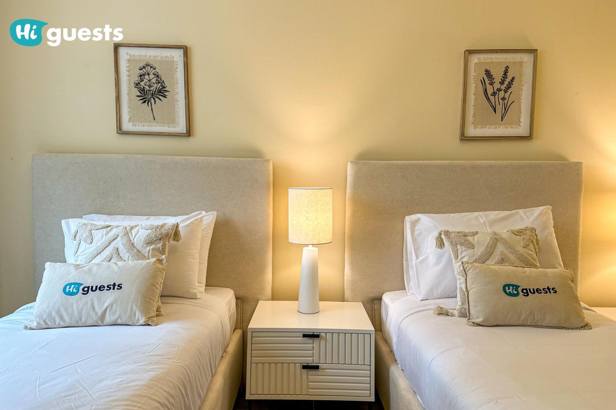 Higuests - Elegant Family Retreat In Dubai's Deira 3br Oasis Apartment