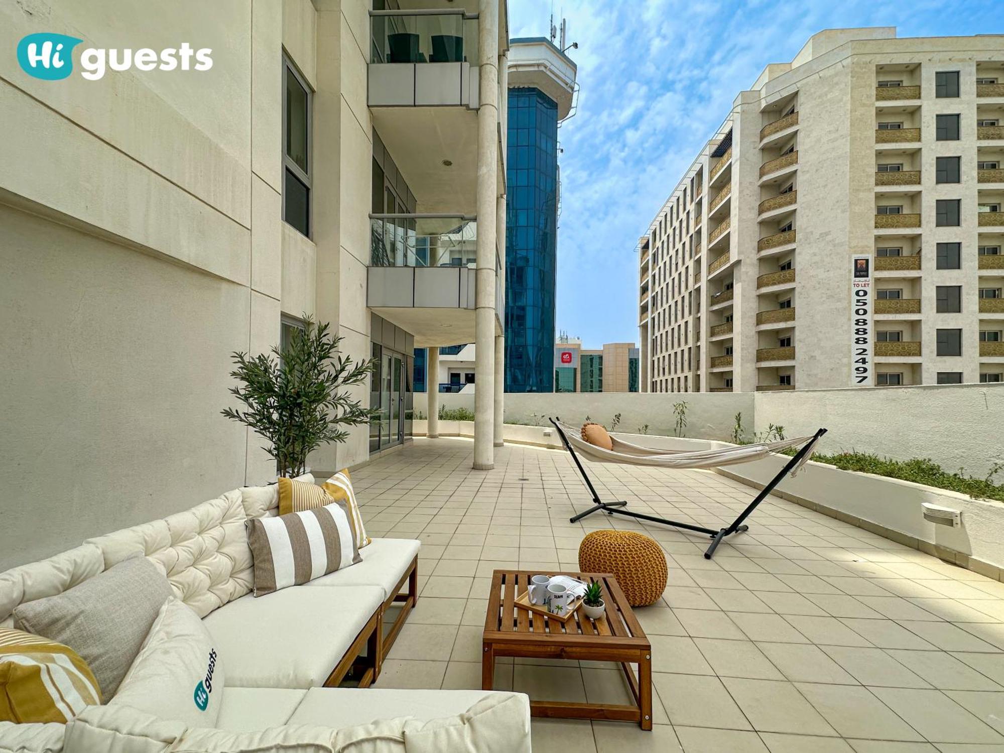 Higuests - Elegant Family Retreat In Dubai's Deira 3br Oasis Apartment *