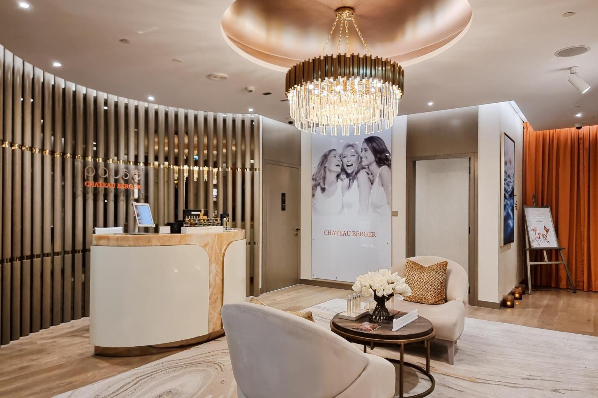 Sky-high Oasis Burj Khalifa Views, Rooftop Infinity Pool, 3br In Paramount Midtown * Dubai