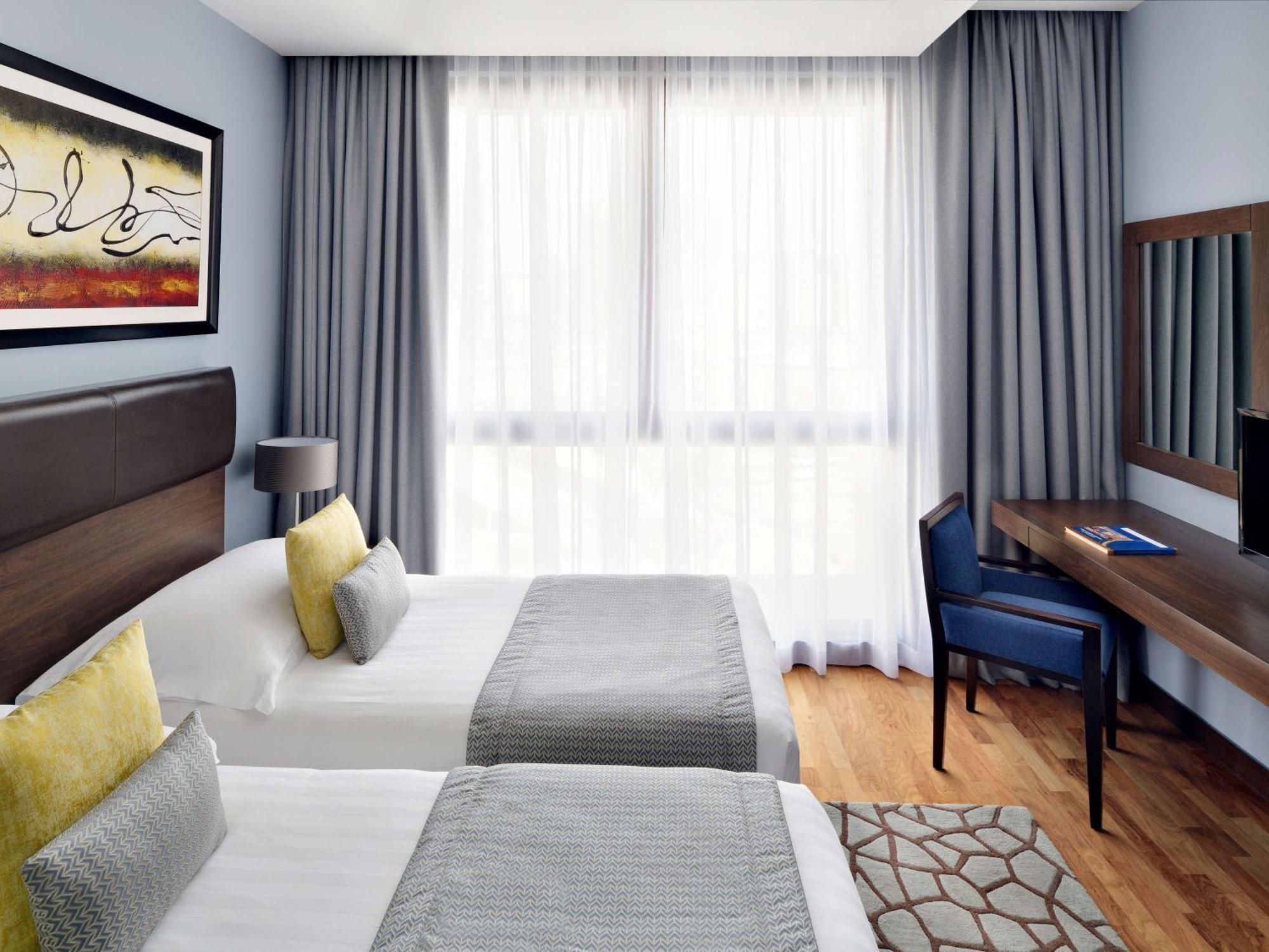 Moevenpick Al Mamzar Aparthotel