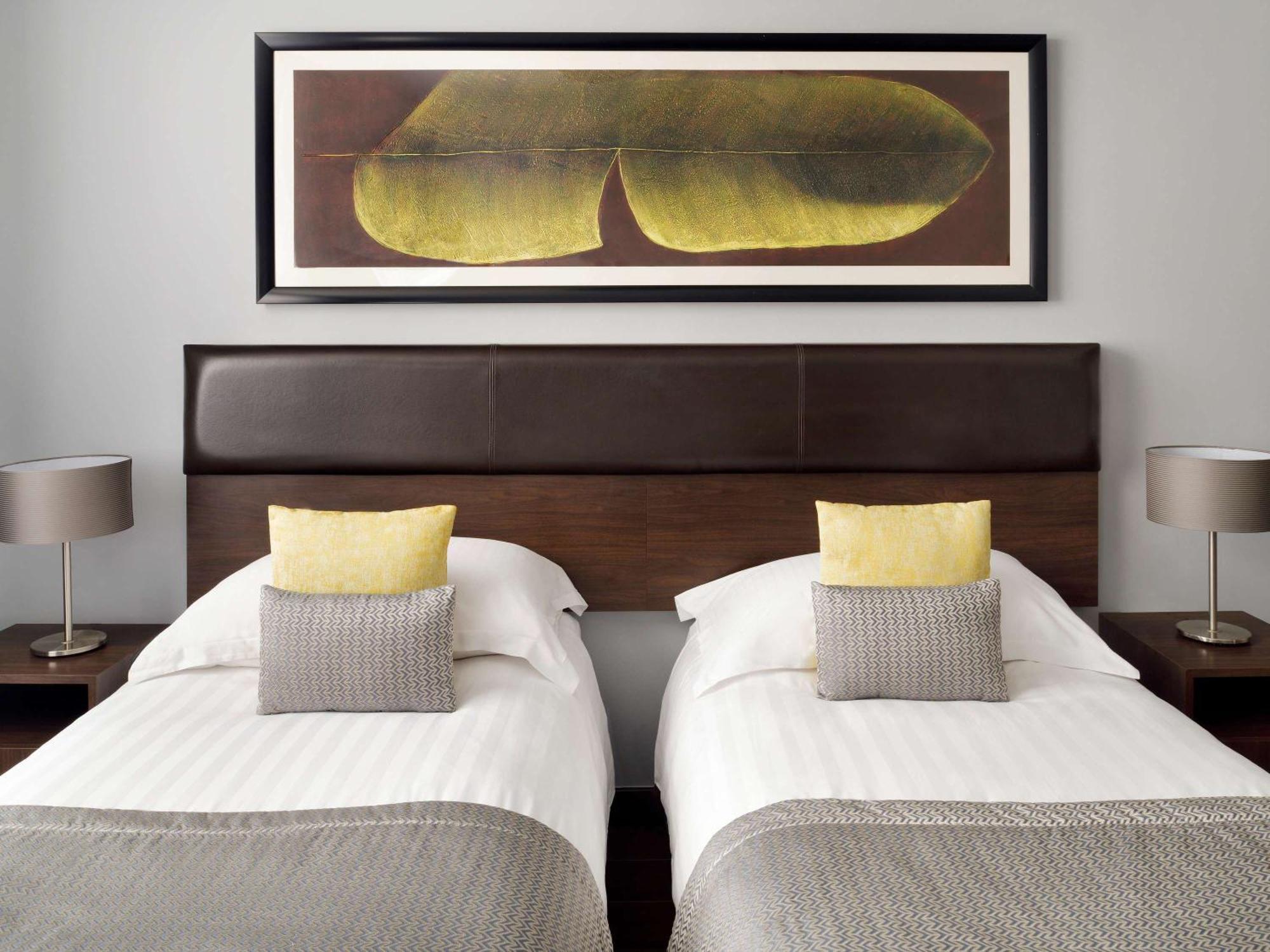 Moevenpick Al Mamzar 5*