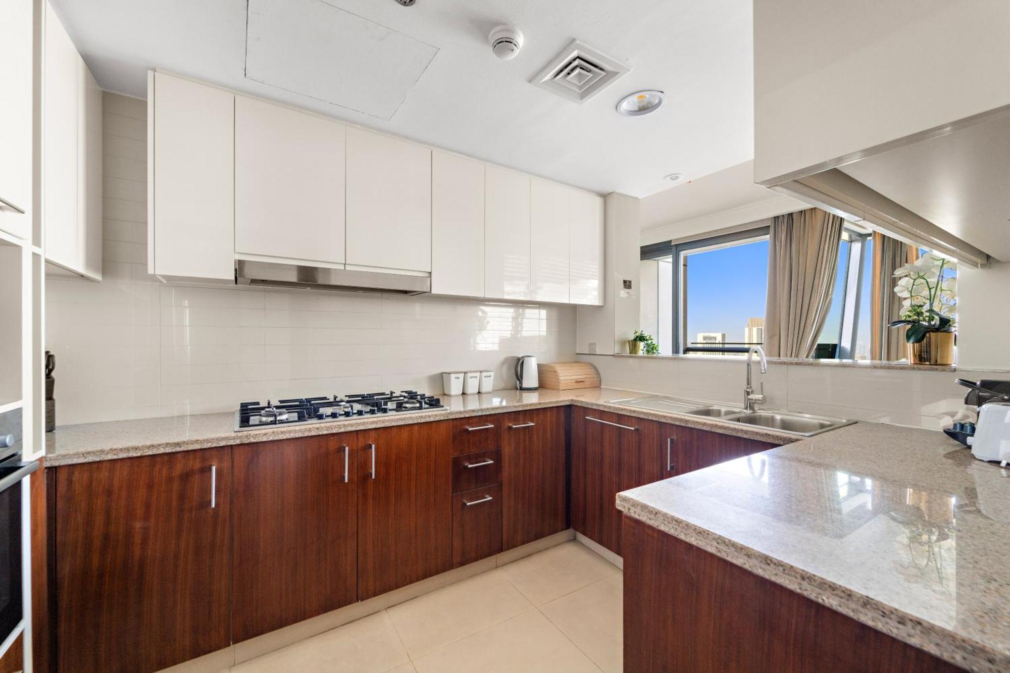 Apartment First Class 3br With Full Burj Khalifa And Fountain View Dubai