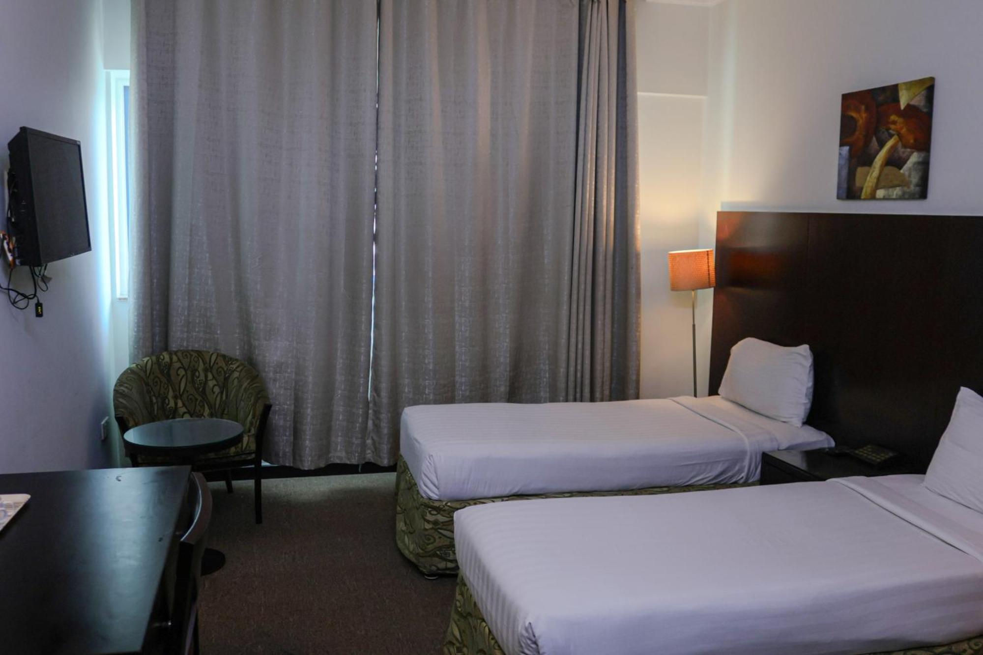 Boonmax Hotel 3*