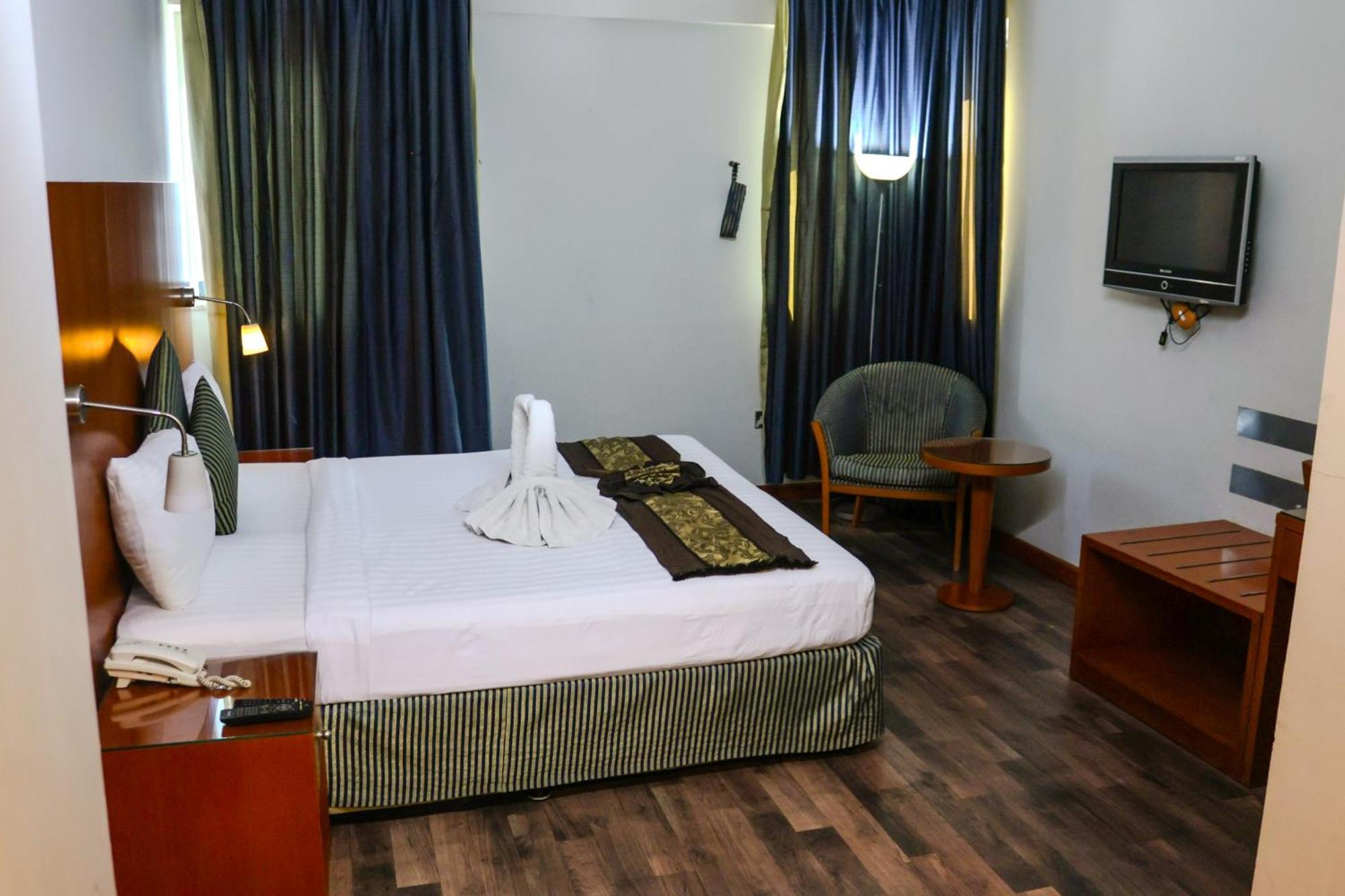 Boonmax Hotel