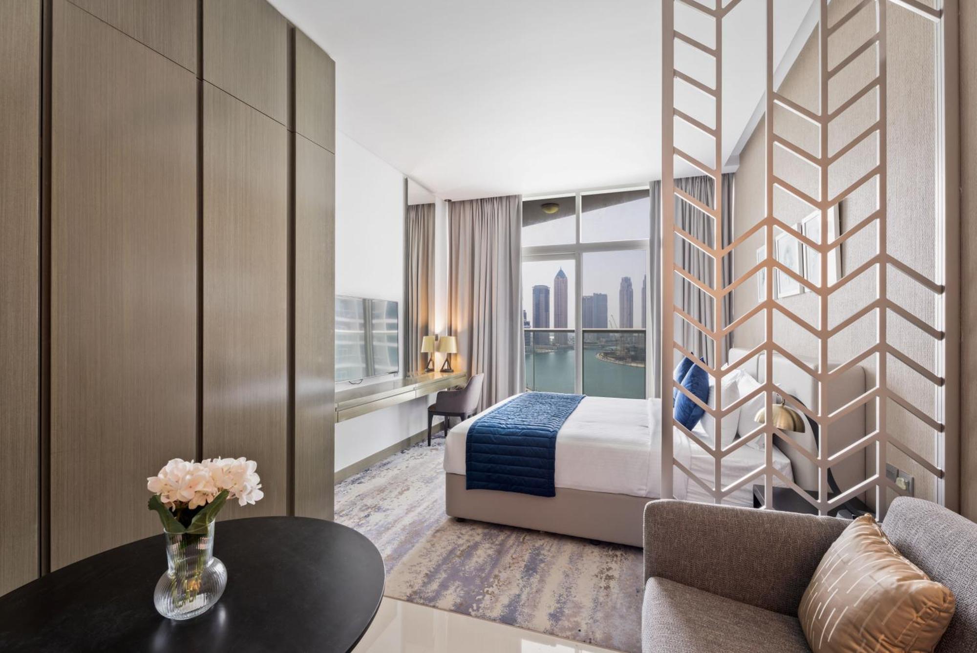 Aliving Stylish At Damam Prive With Balcony And Partial Burj Khalifa View-1315 * Dubai