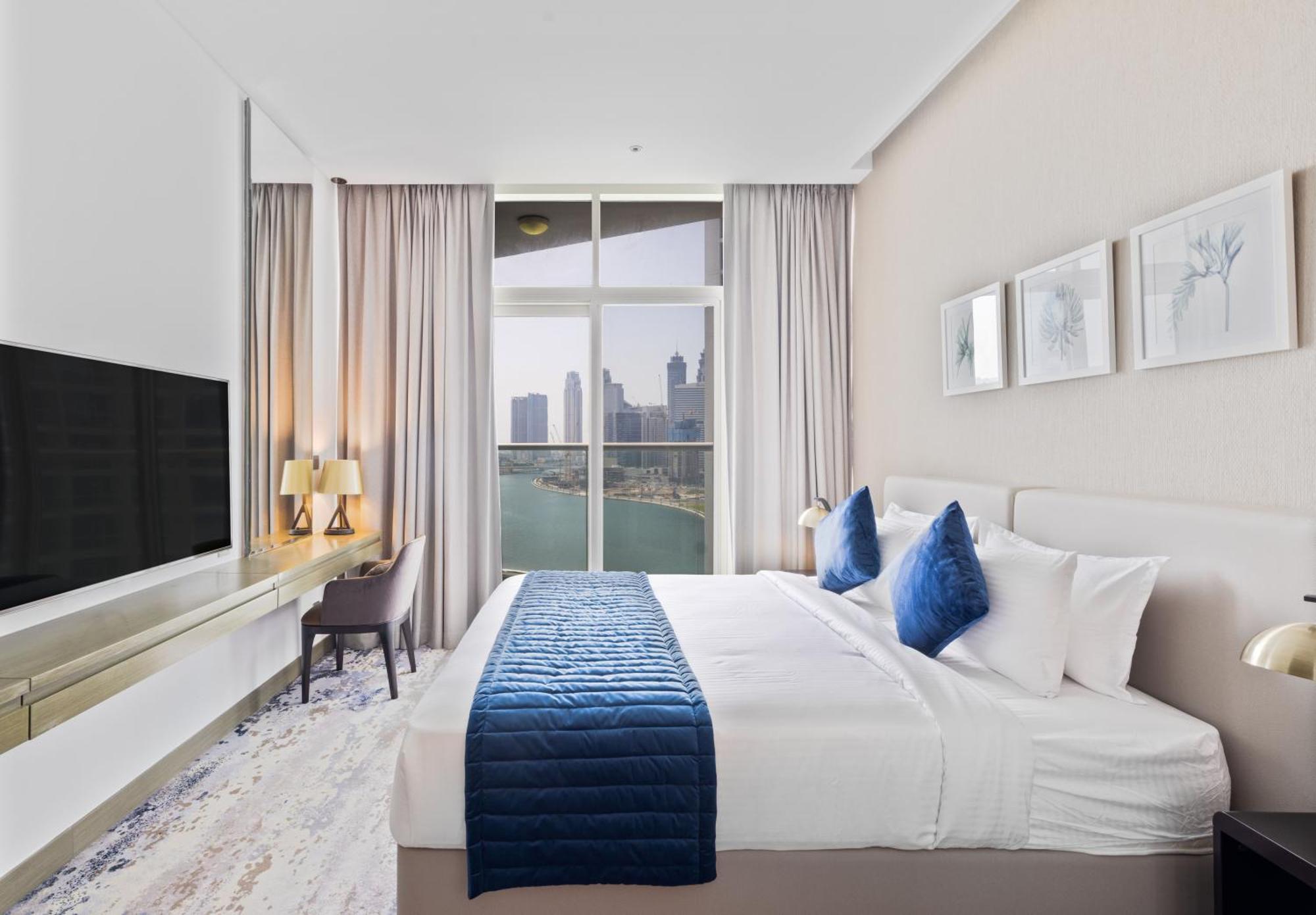 Apartment Aliving Stylish At Damam Prive With Balcony And Partial Burj Khalifa View-1315