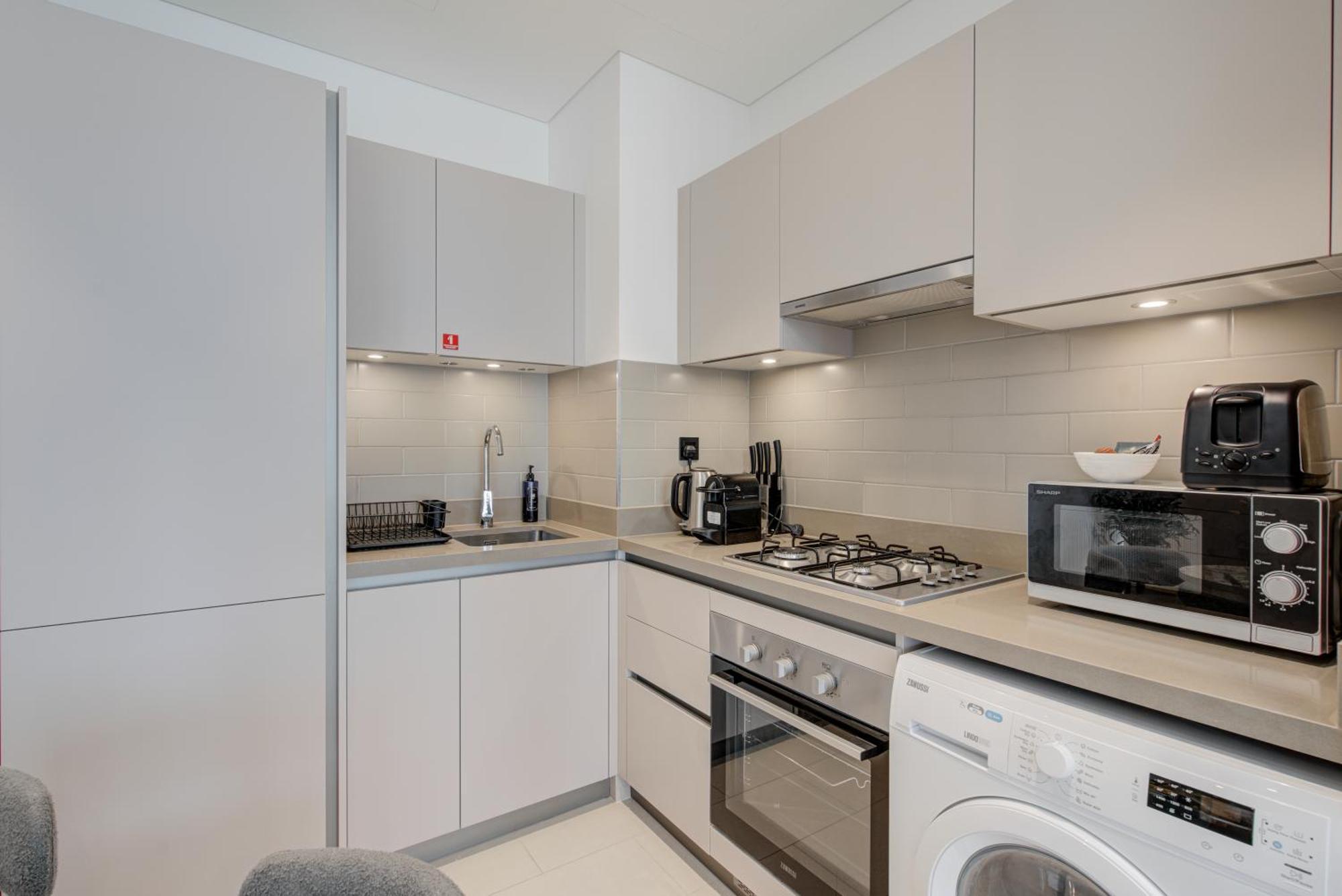 Trophy - Apartment *