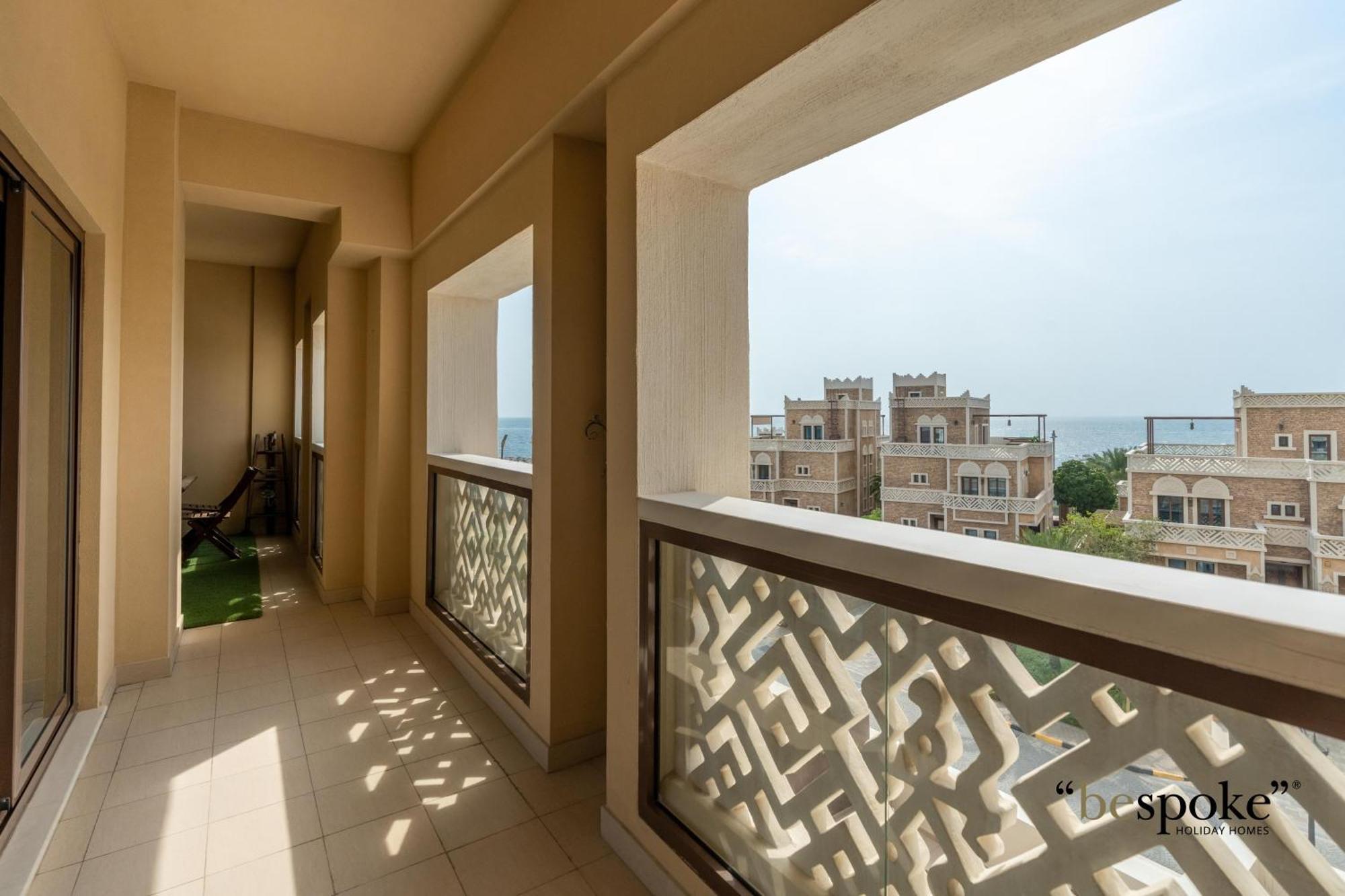 Bespoke Homes - Palm Jumeirah -2 Bedroom Sea View With Access, Balqis Apartment Dubai