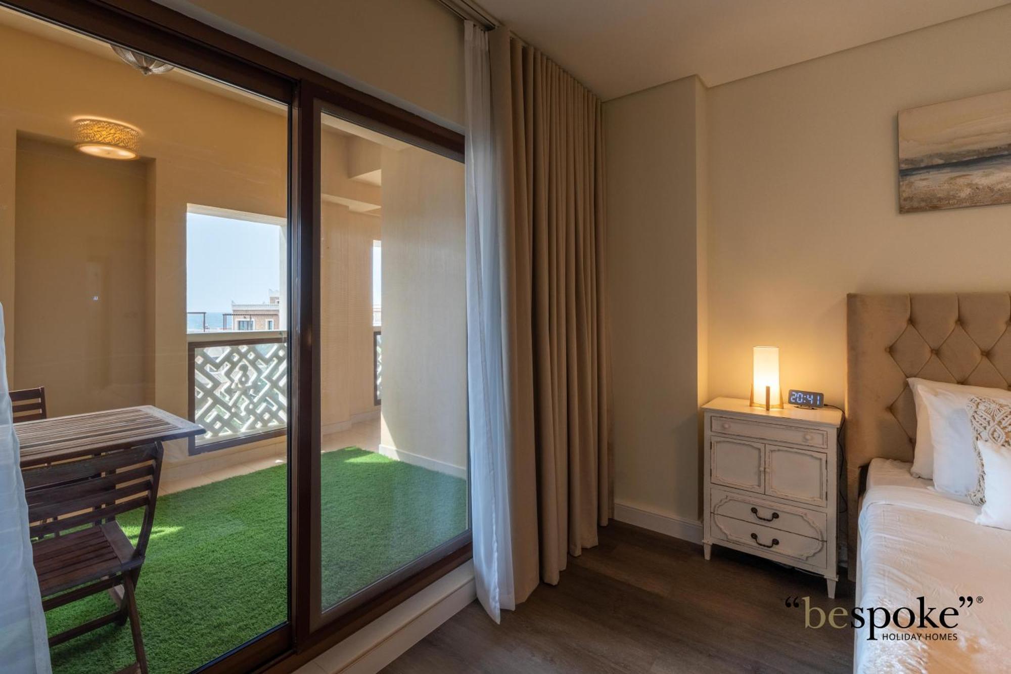 Bespoke Homes - Palm Jumeirah -2 Bedroom Sea View With Access, Balqis Dubai
