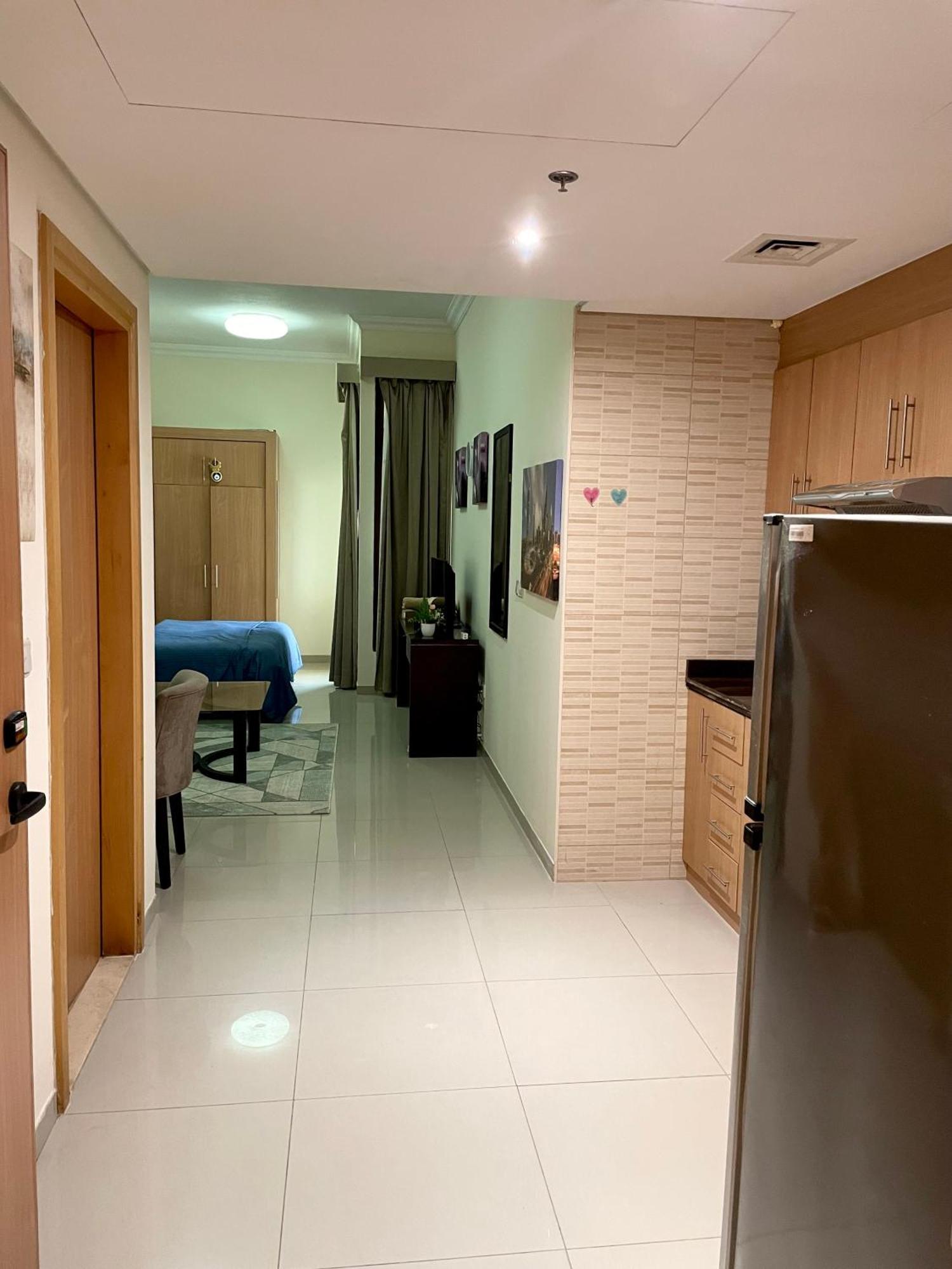 Homes2retreat - In Lincoln Park Sheffield Apartment Dubai