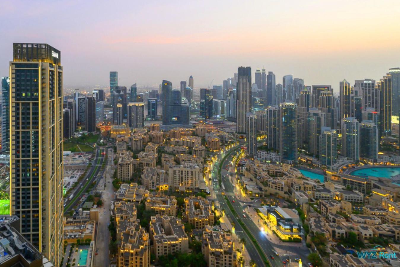 Spectacular 3 & Half Br In Downtown ,burj Khalifa View Dubai