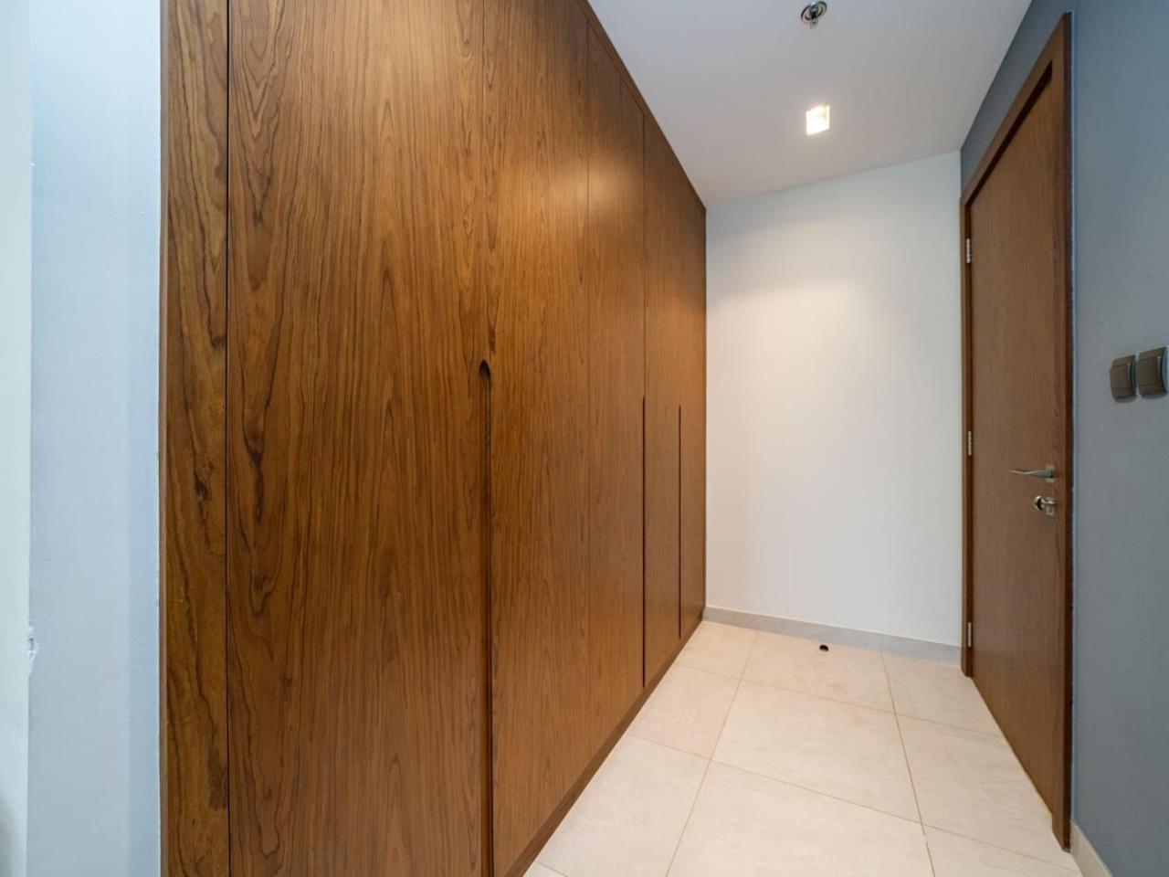 Stunning 1 Bed With Infinity Pool - Marina *