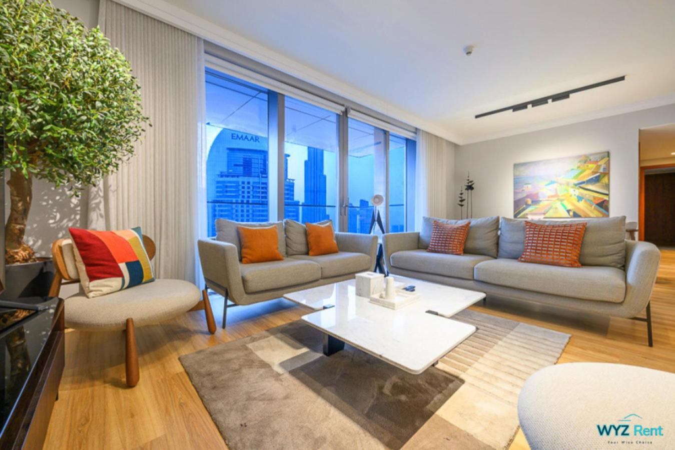 Spectacular 3 & Half Br In Downtown ,burj Khalifa View Dubai
