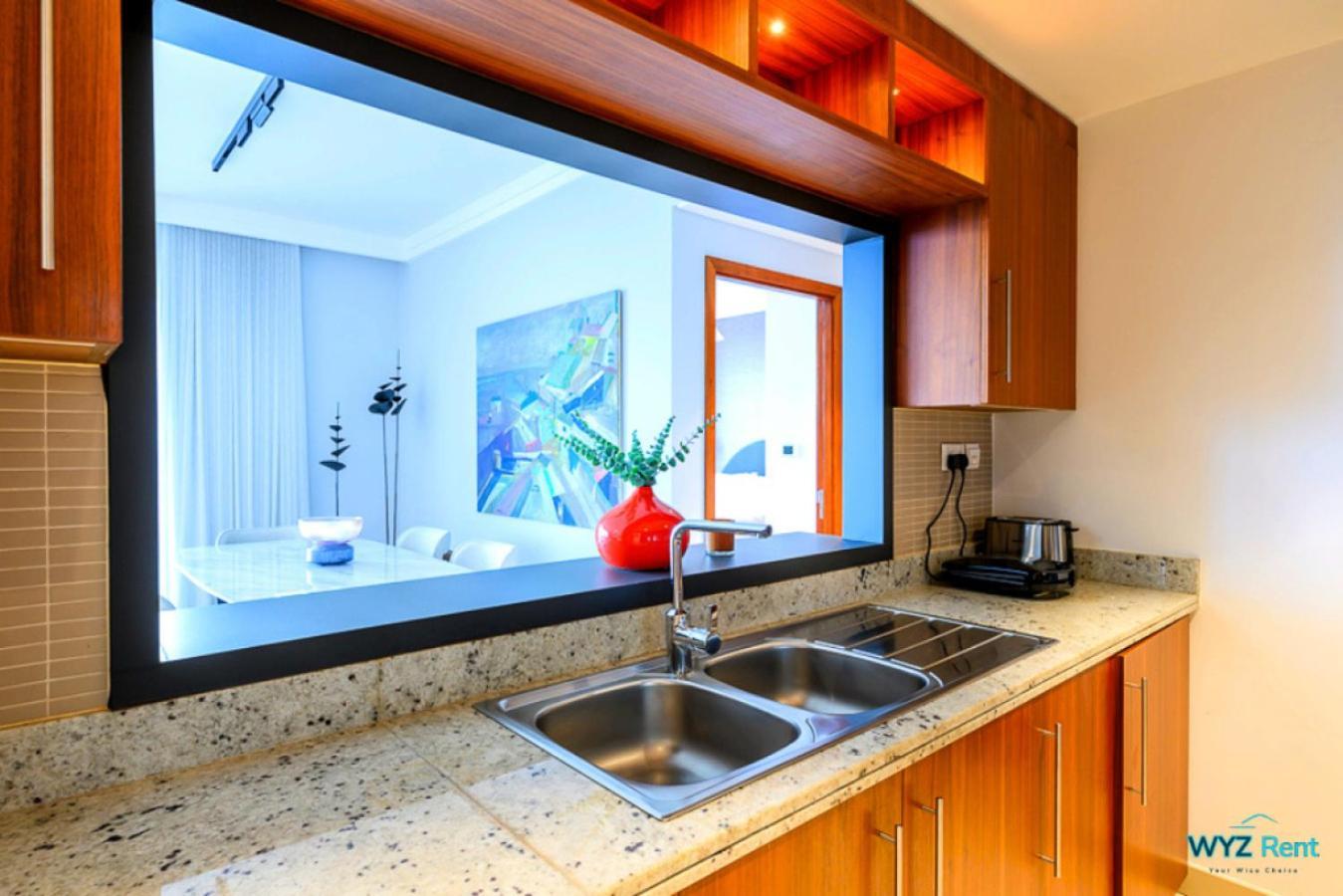 Spectacular 3 & Half Br In Downtown ,burj Khalifa View Apartment *